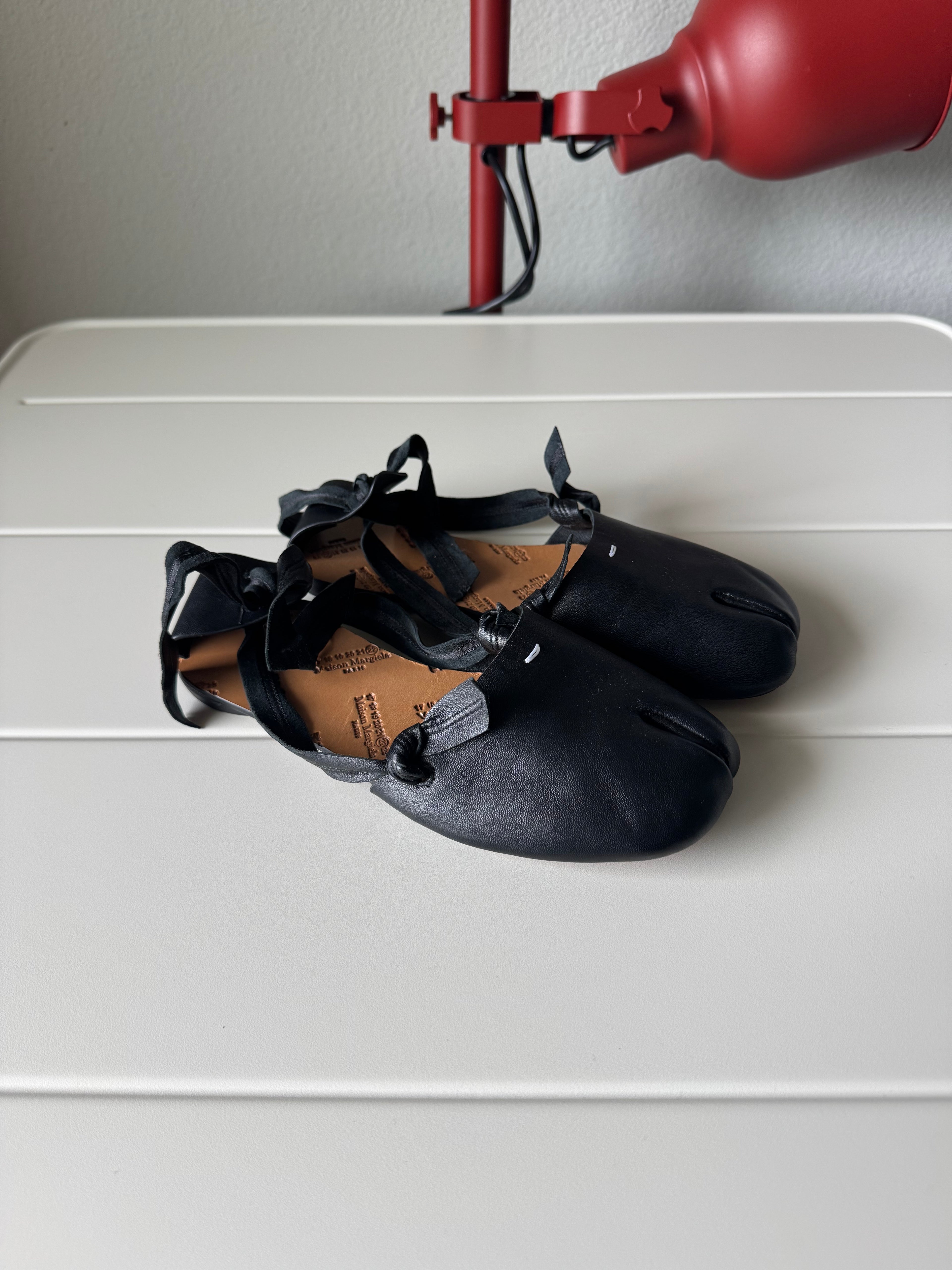 Maison Margiela Women’s Tabi Slip-On Ballet Flats 35/5
