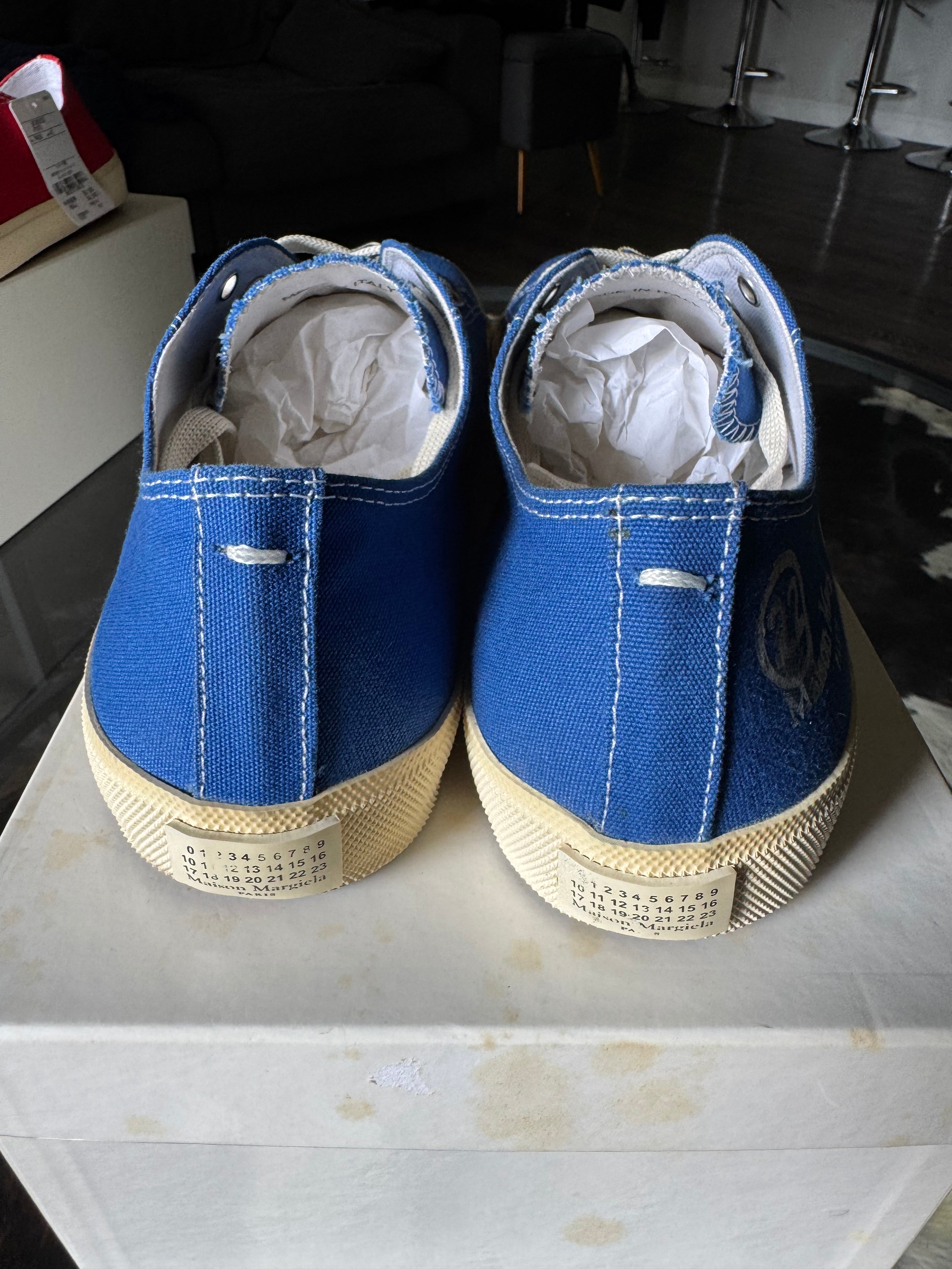 Maison Margiela Blue Tabi Sneakers 43/10