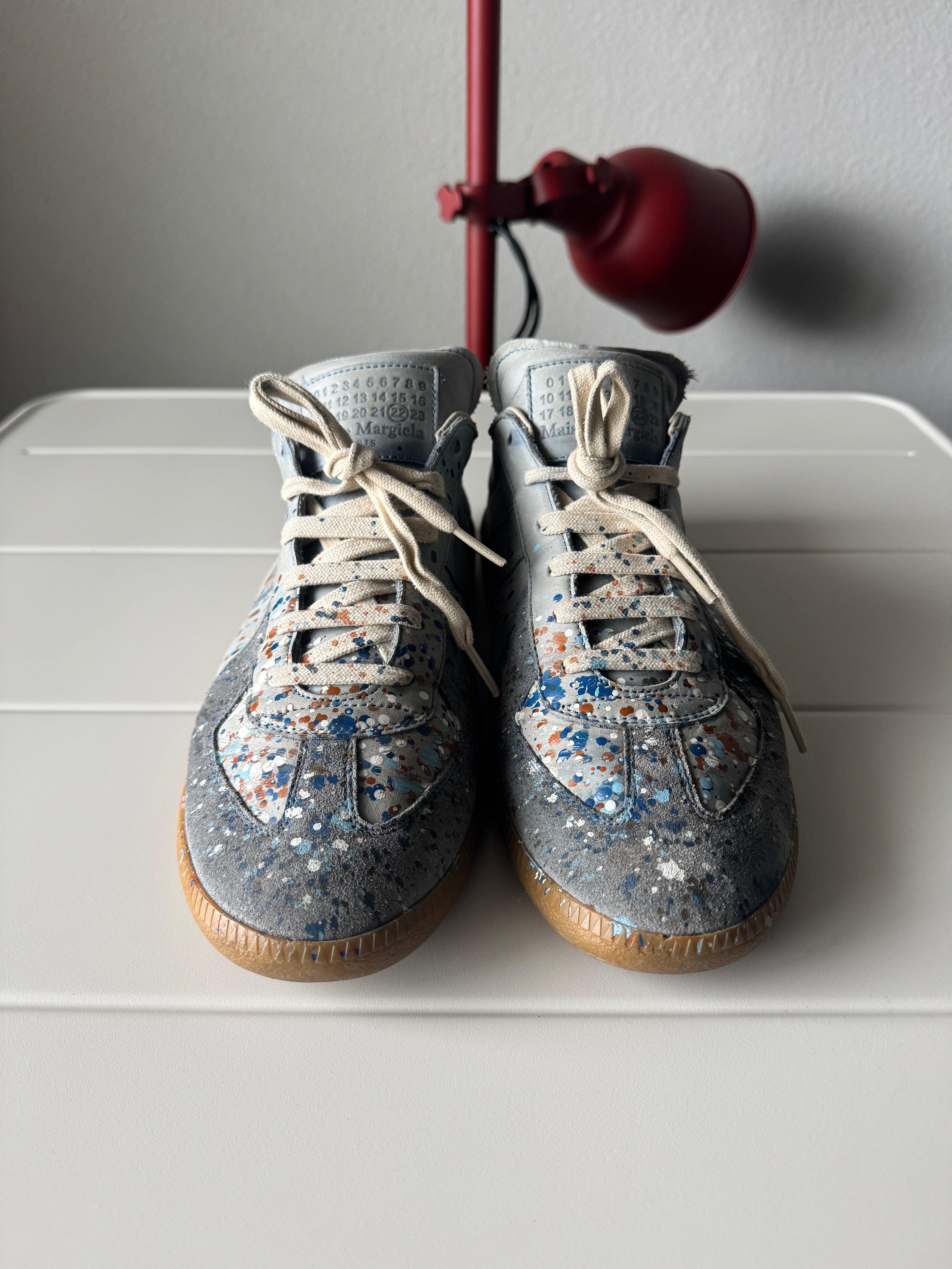 Maison Margiela Blue Paint Splatter Gats 43/10