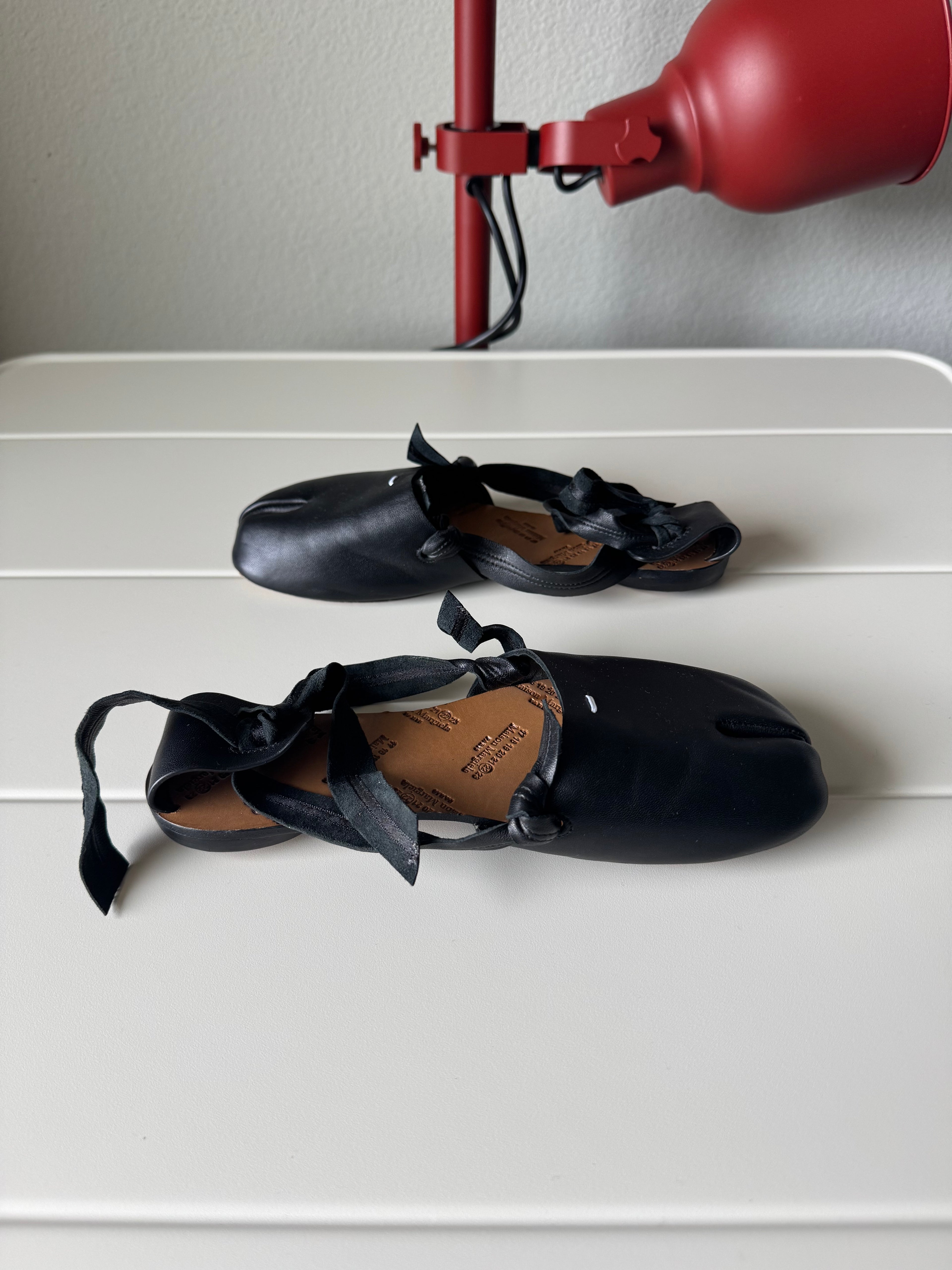 Maison Margiela Women’s Tabi Slip-On Ballet Flats 35/5