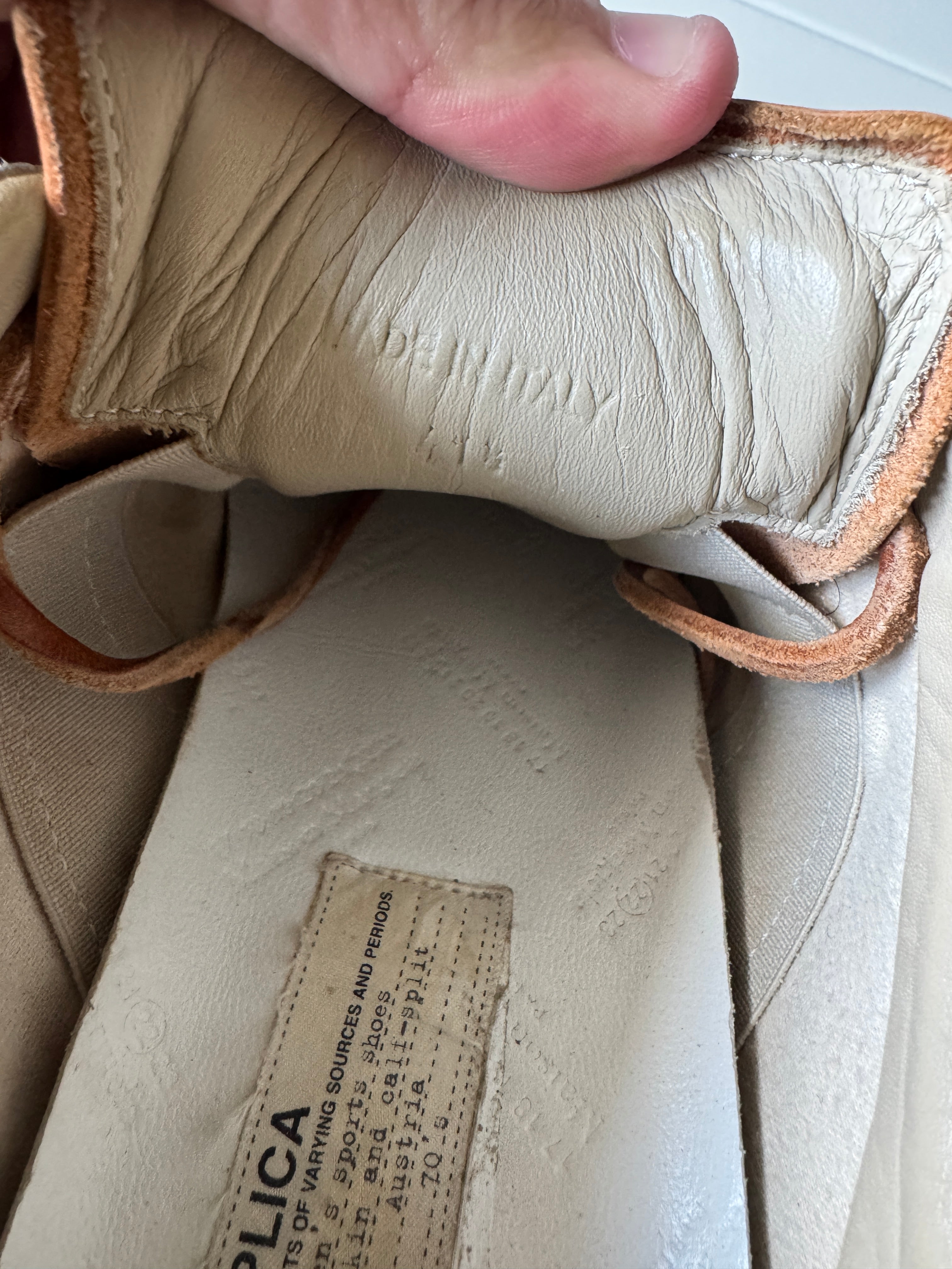 Maison Margiela Tan Gats 41.5/8.5