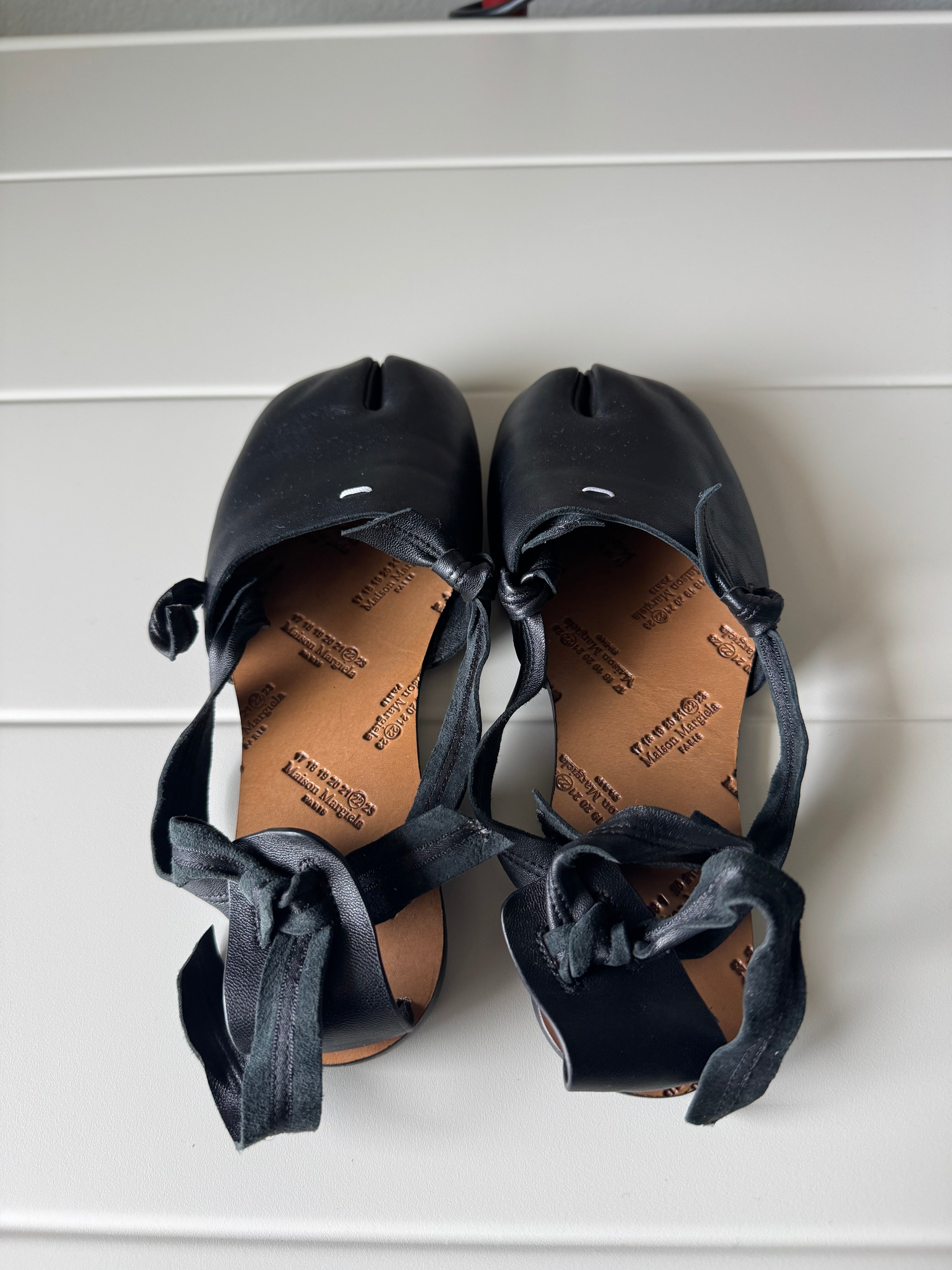 Maison Margiela Women’s Tabi Slip-On Ballet Flats 35/5