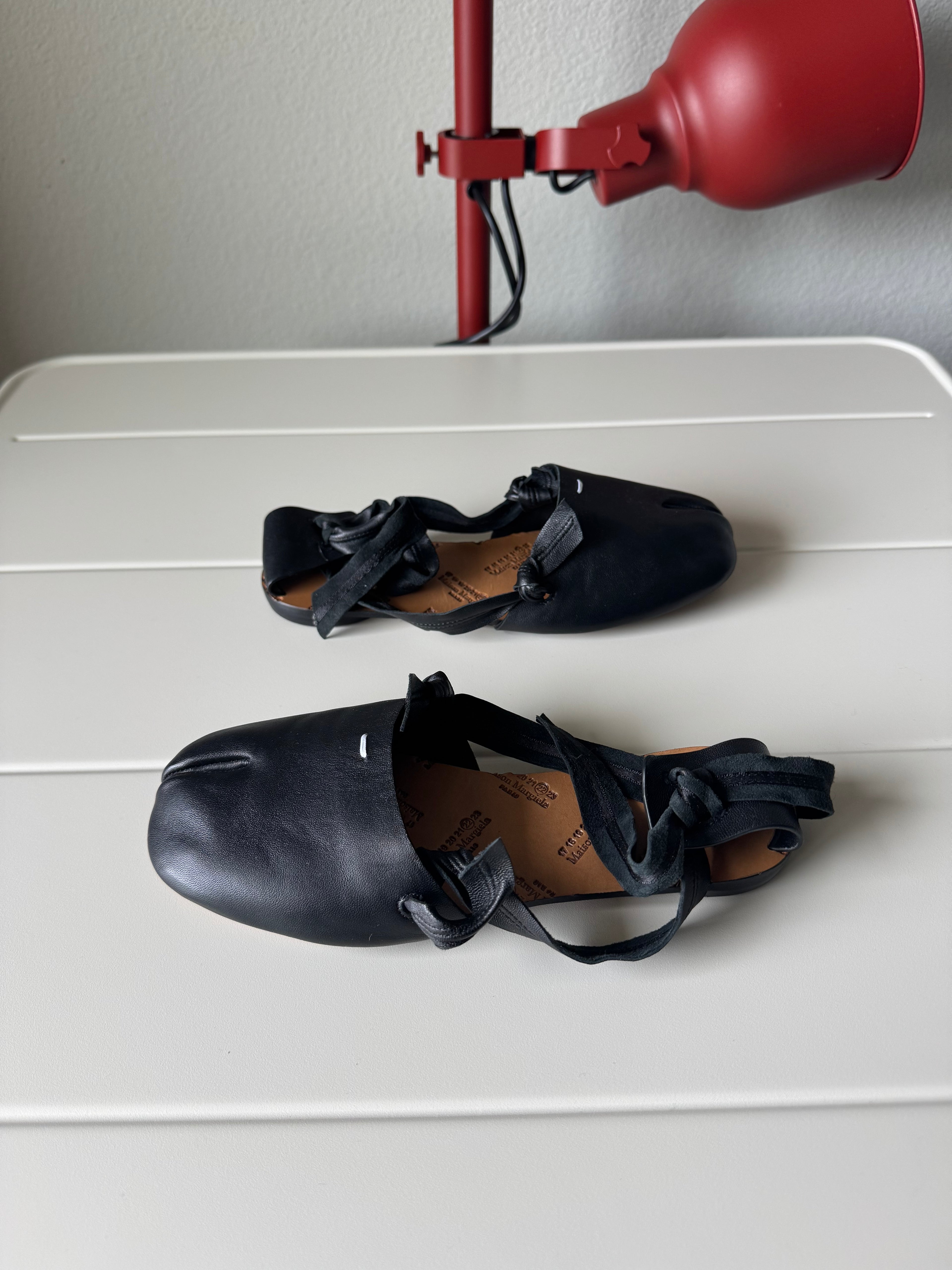 Maison Margiela Women’s Tabi Slip-On Ballet Flats 35/5