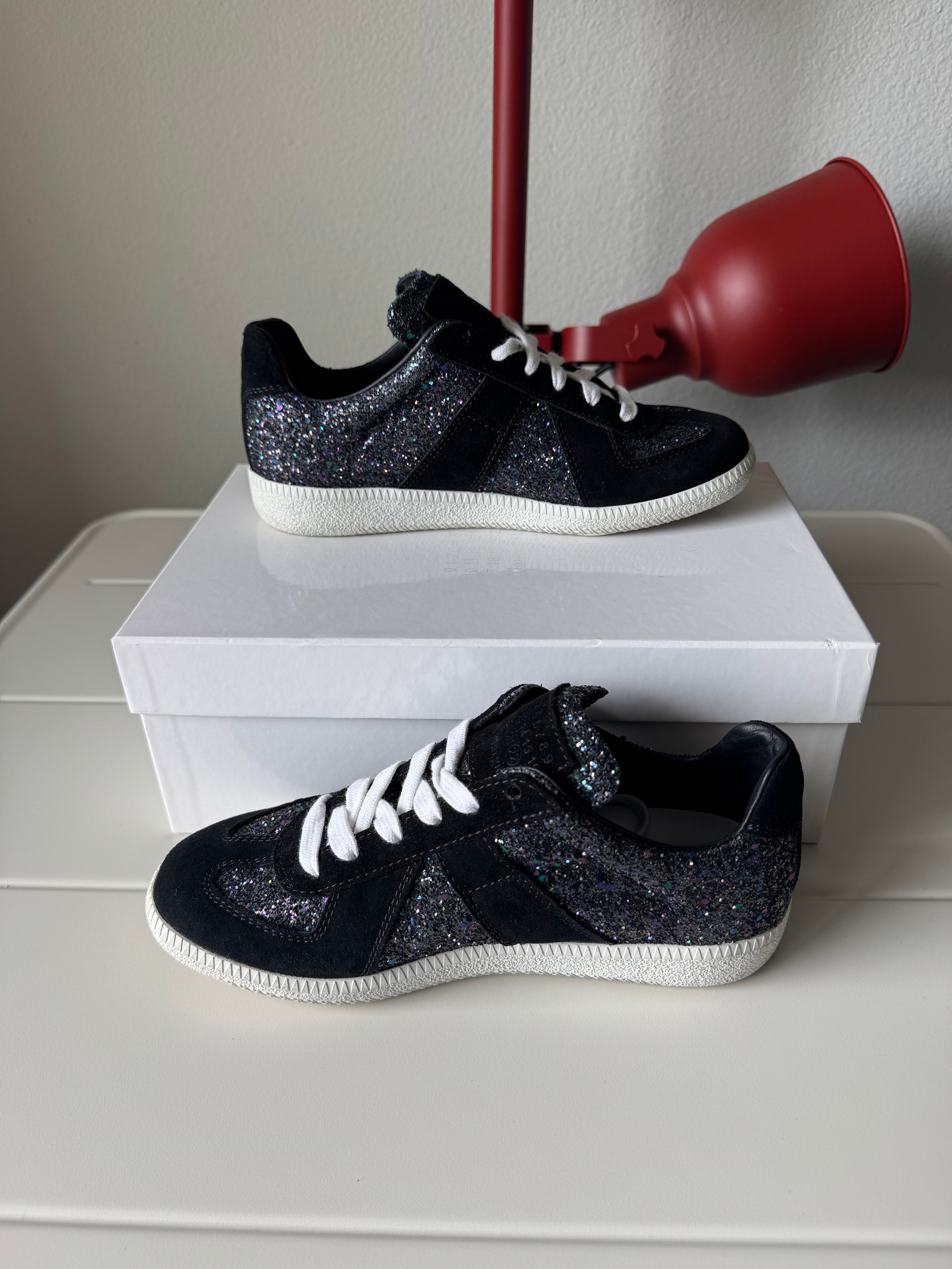 Maison Margiela Women’s Glitter Gats 36/6
