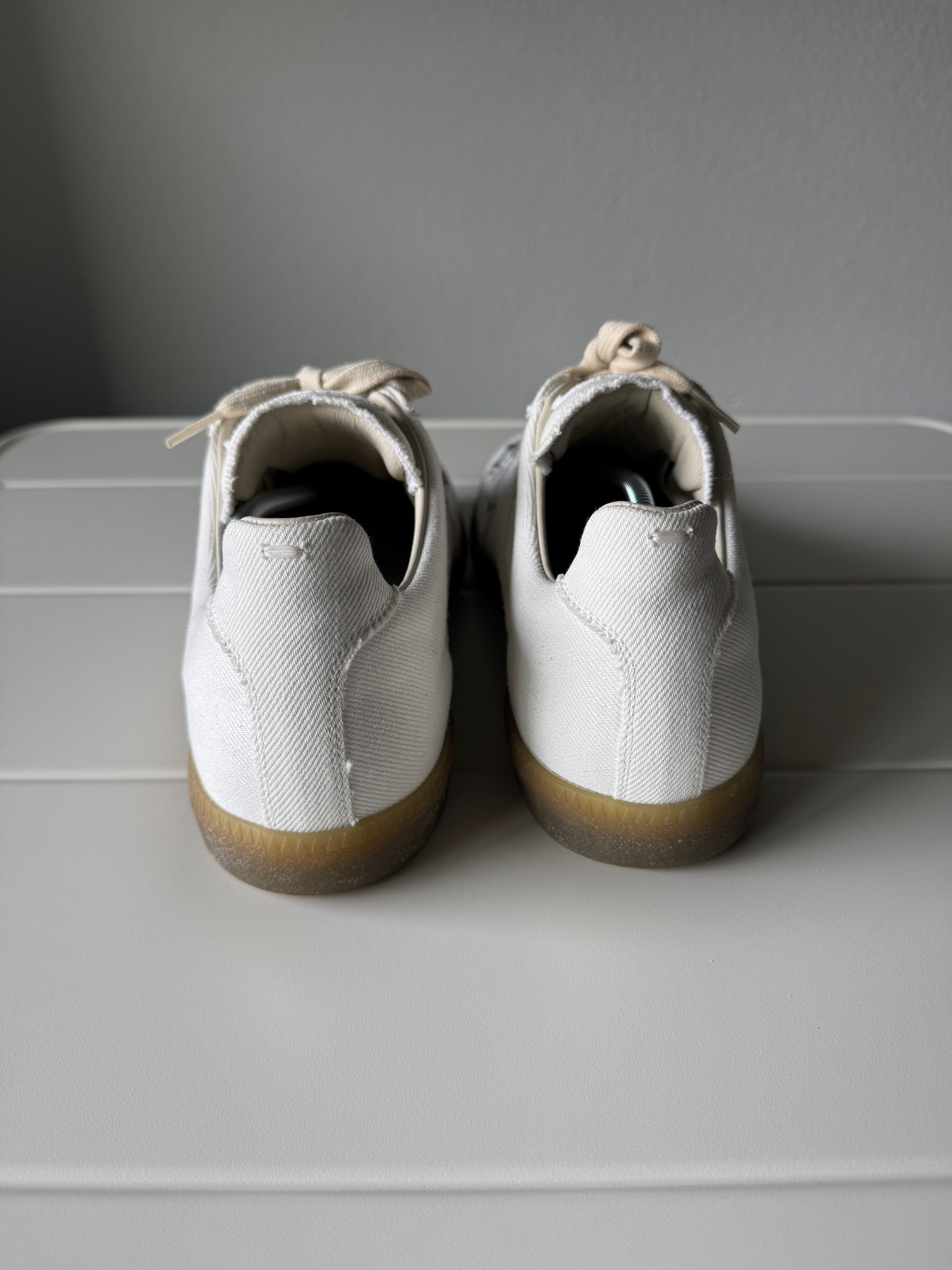 Maison Margiela White Canvas Paint Splatter Gats 42.5/9.5