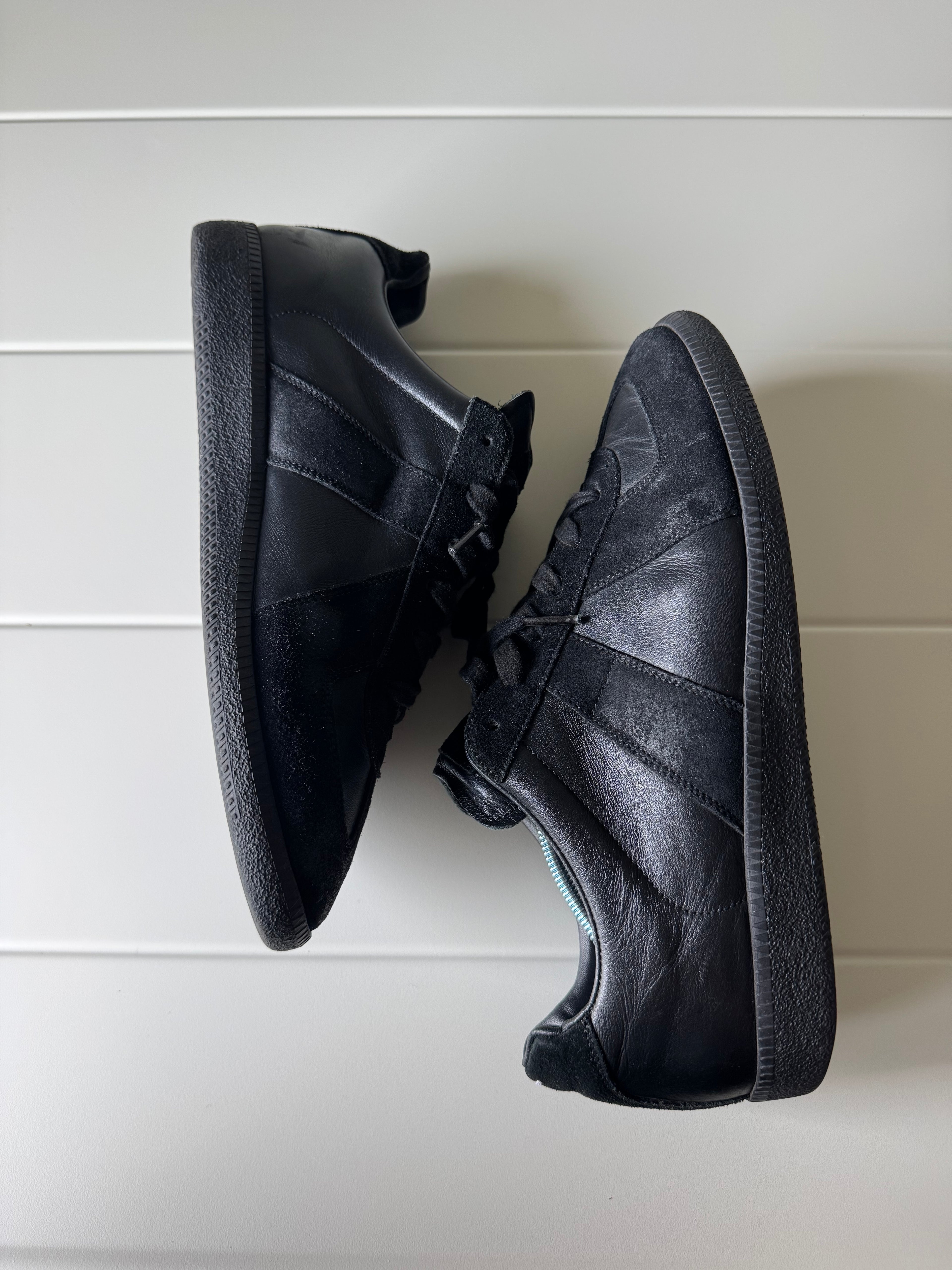 Maison Margiela Triple Black Gats 42/9