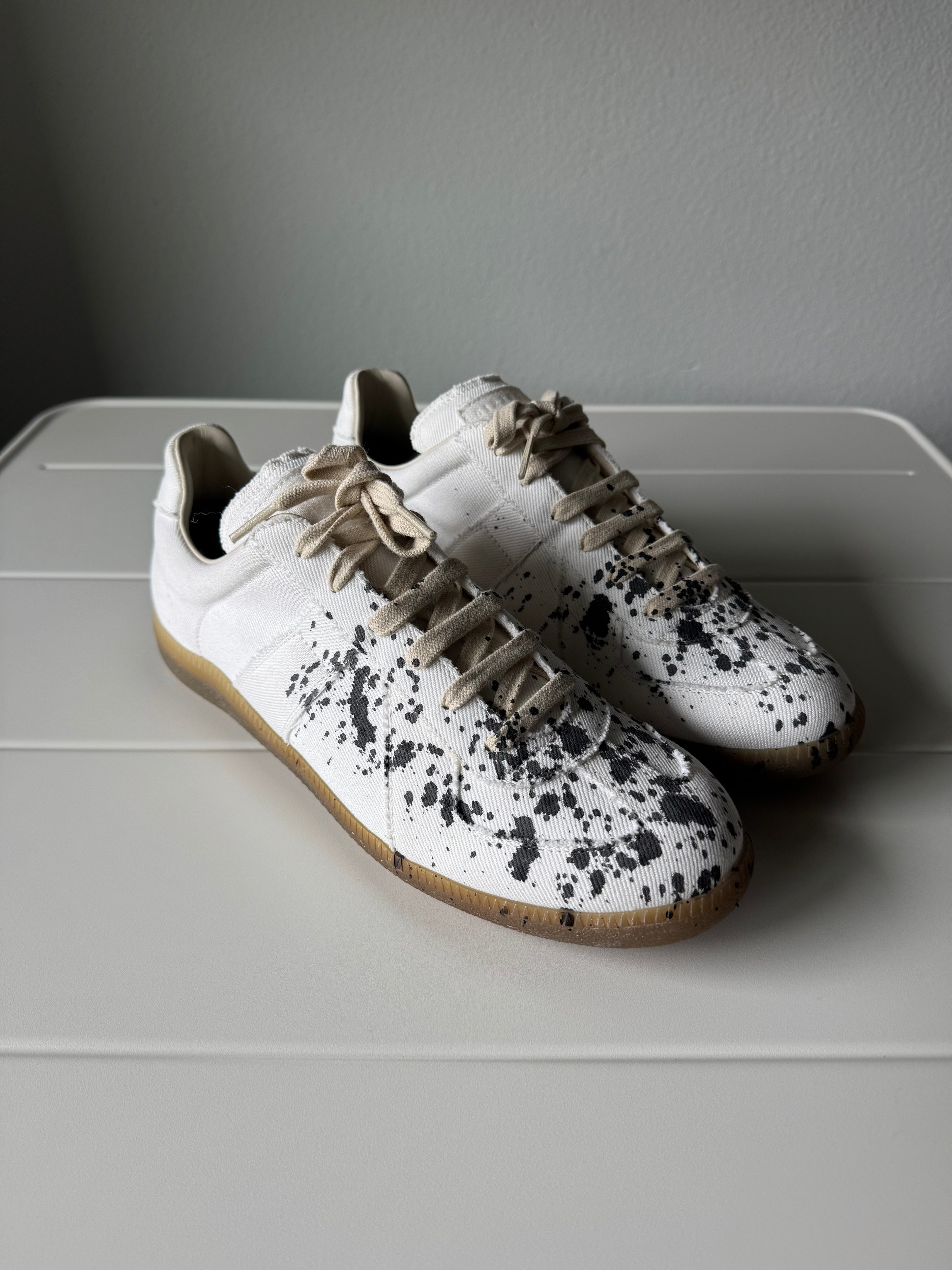 Maison Margiela White Canvas Paint Splatter Gats 42.5/9.5