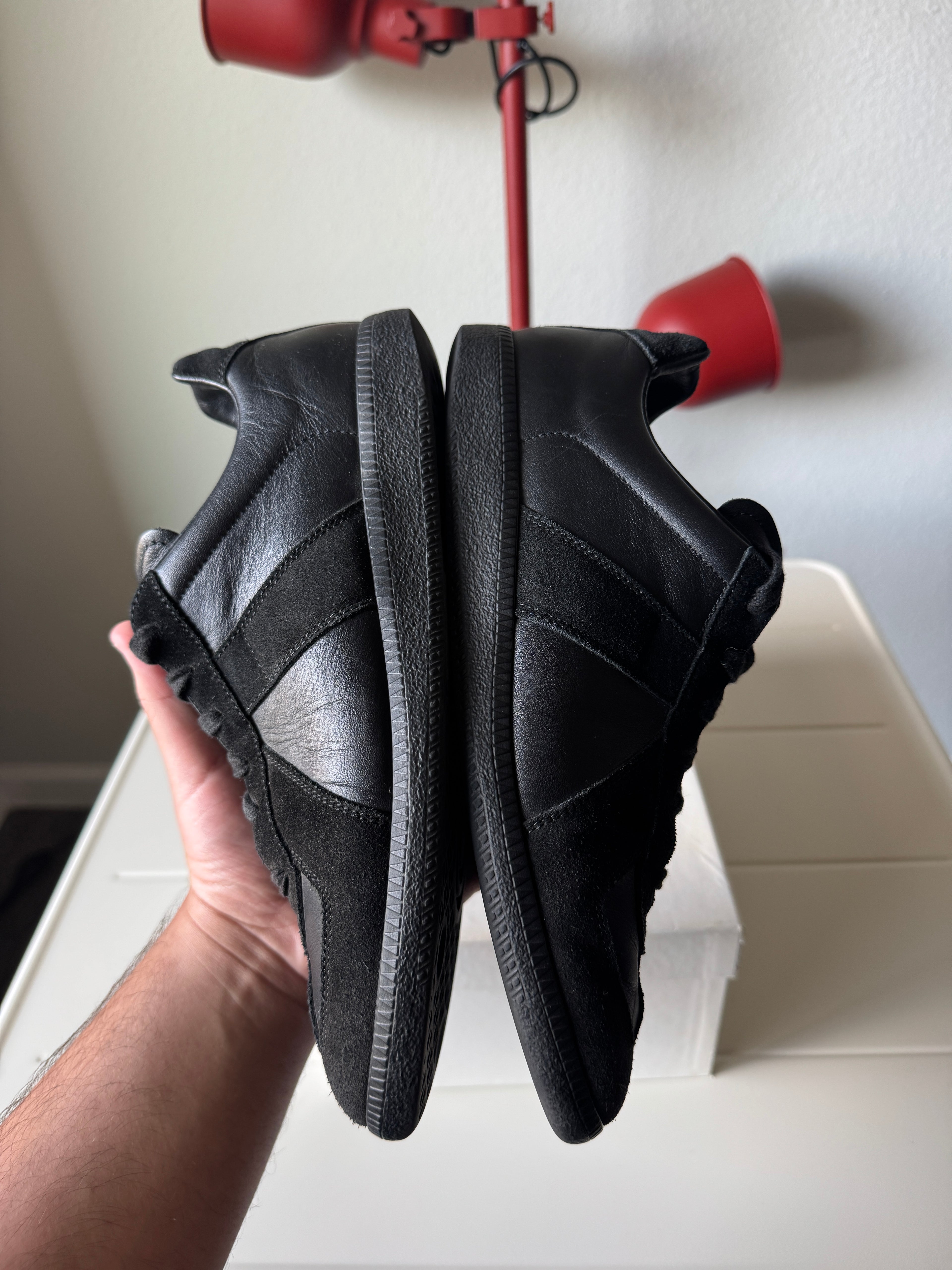 Maison Margiela Triple Black Gats 41/8