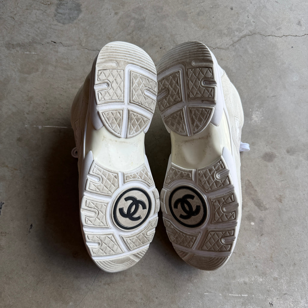 Chanel White Runners 45/12
