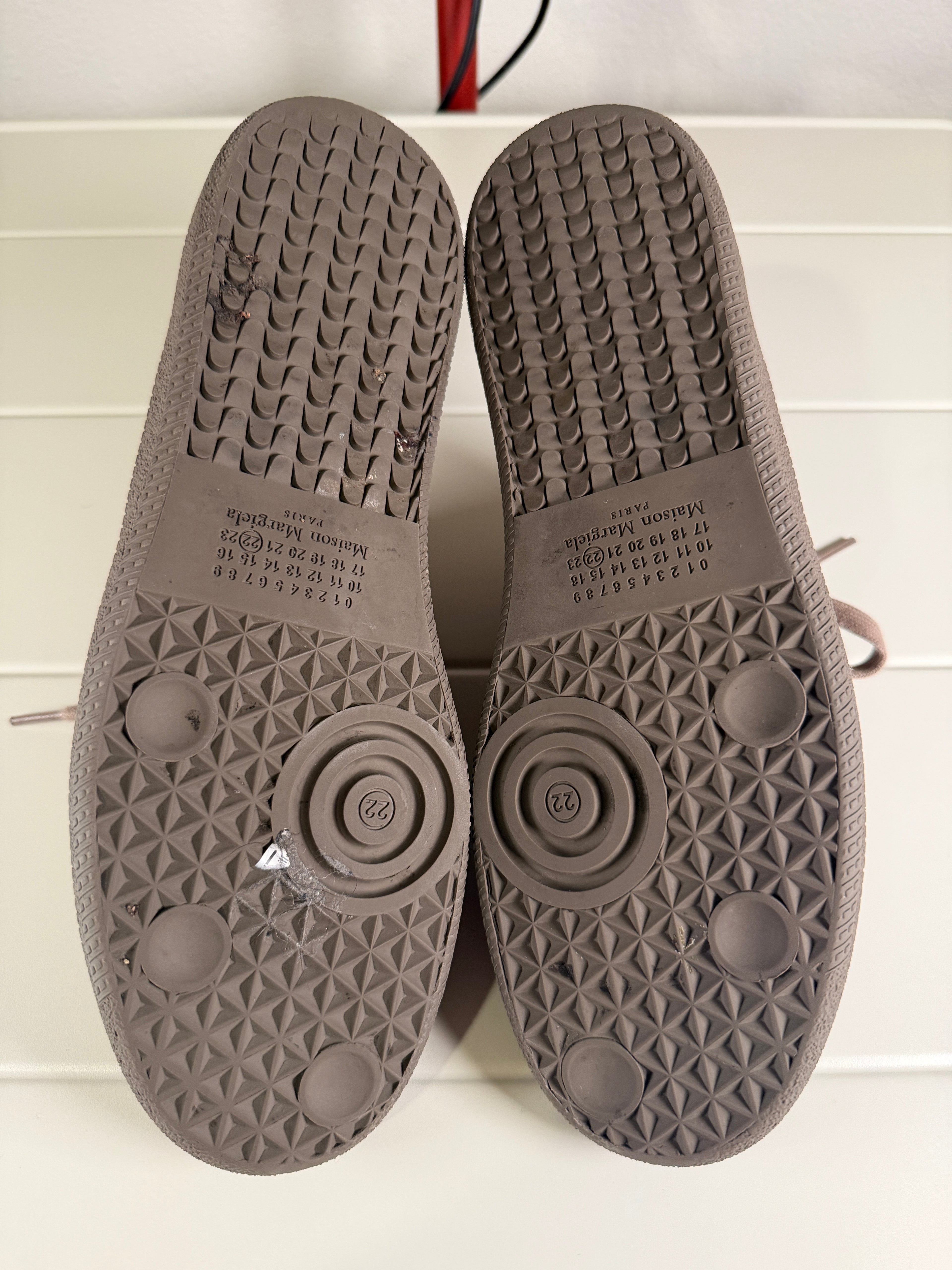Maison Margiela Brown Quilted Embroidered Gats 43/10
