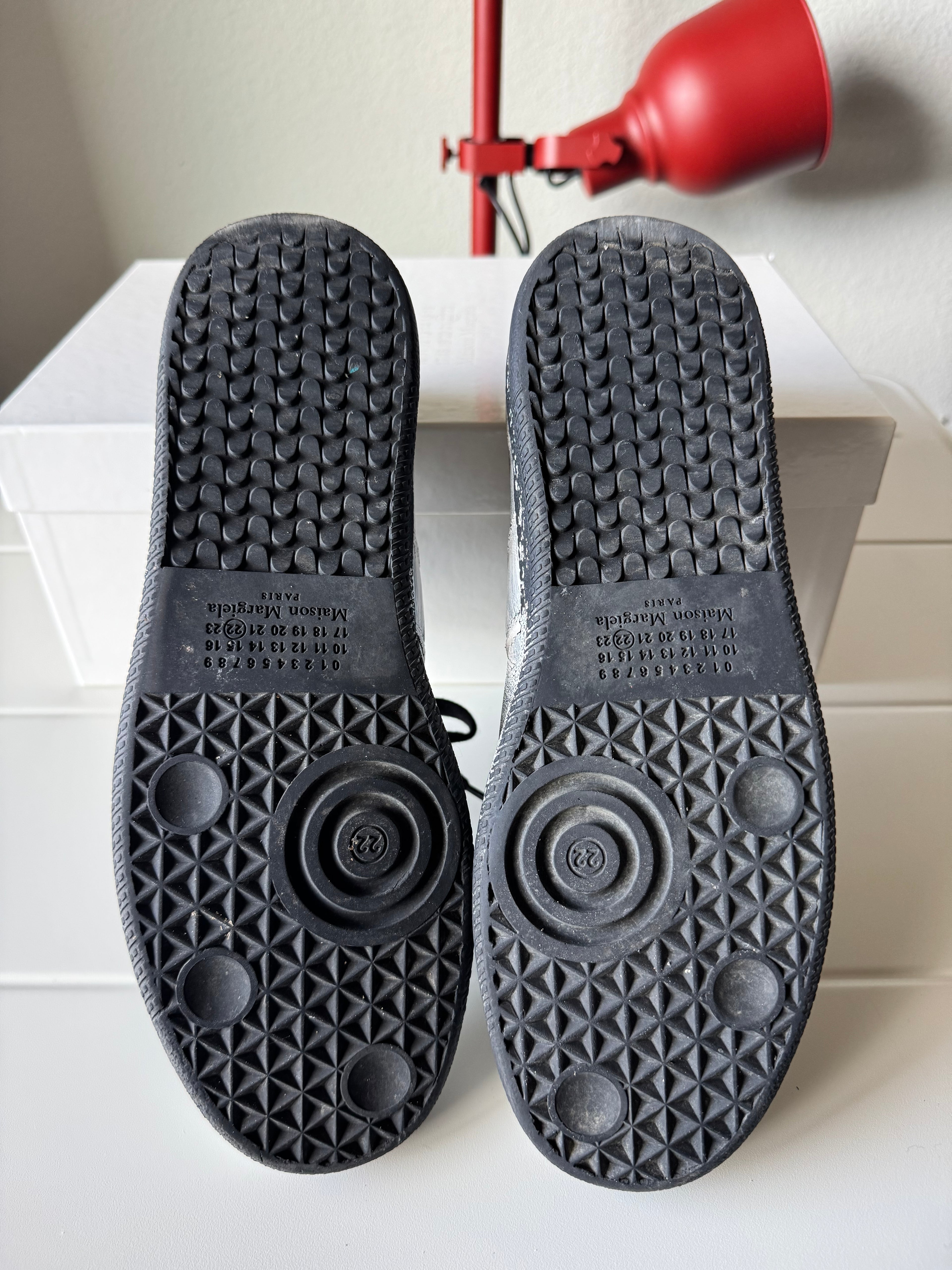Maison Margiela Bianchetto Black Cracked Paint Gats 41/8