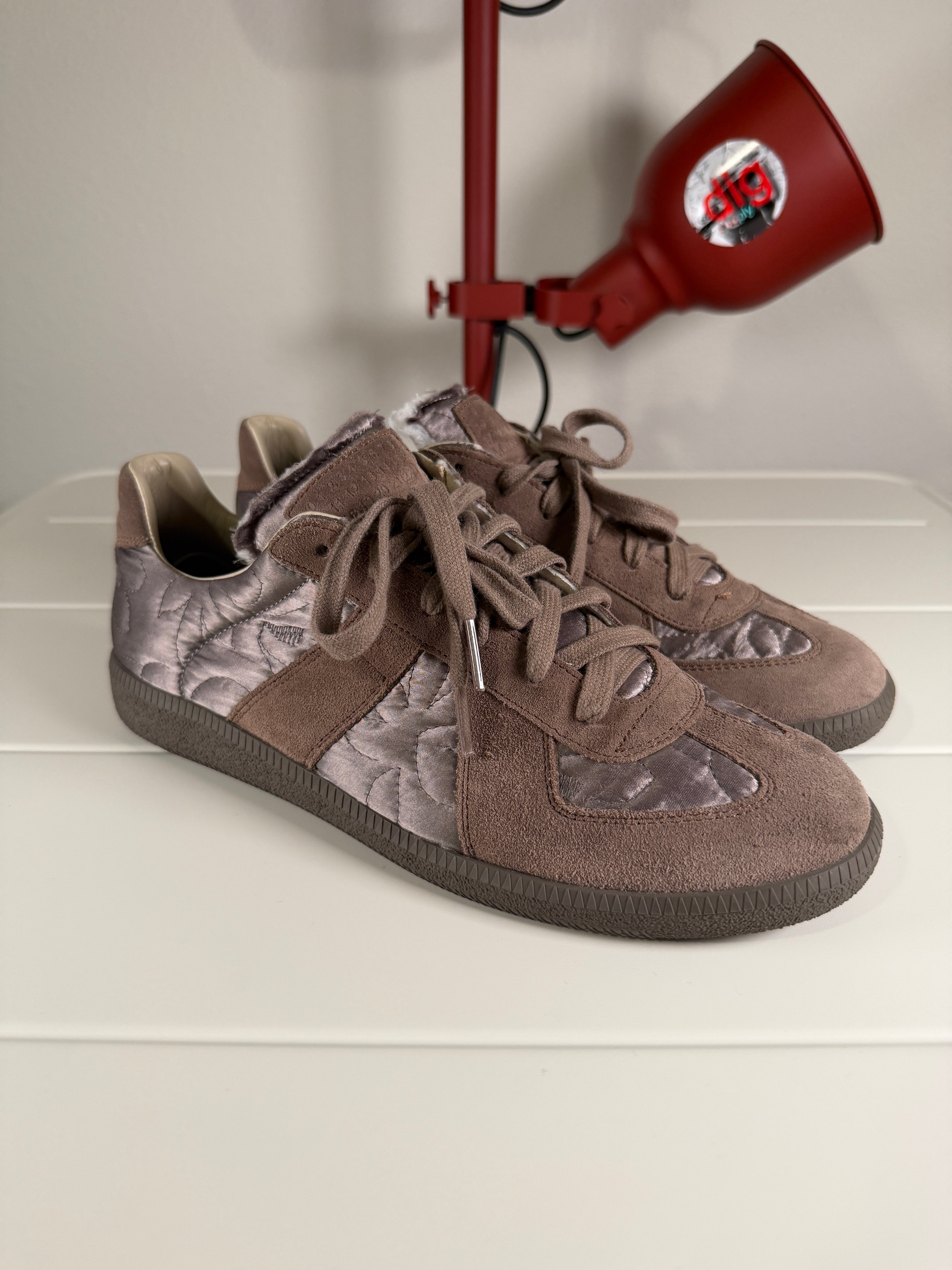 Maison Margiela Brown Quilted Embroidered Gats 43/10