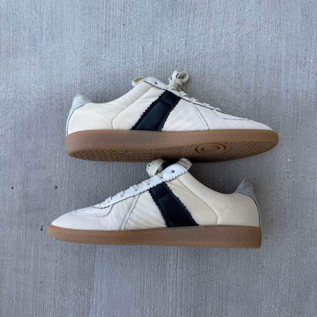 Maison Margiela Cream Canvas Gats 44/11