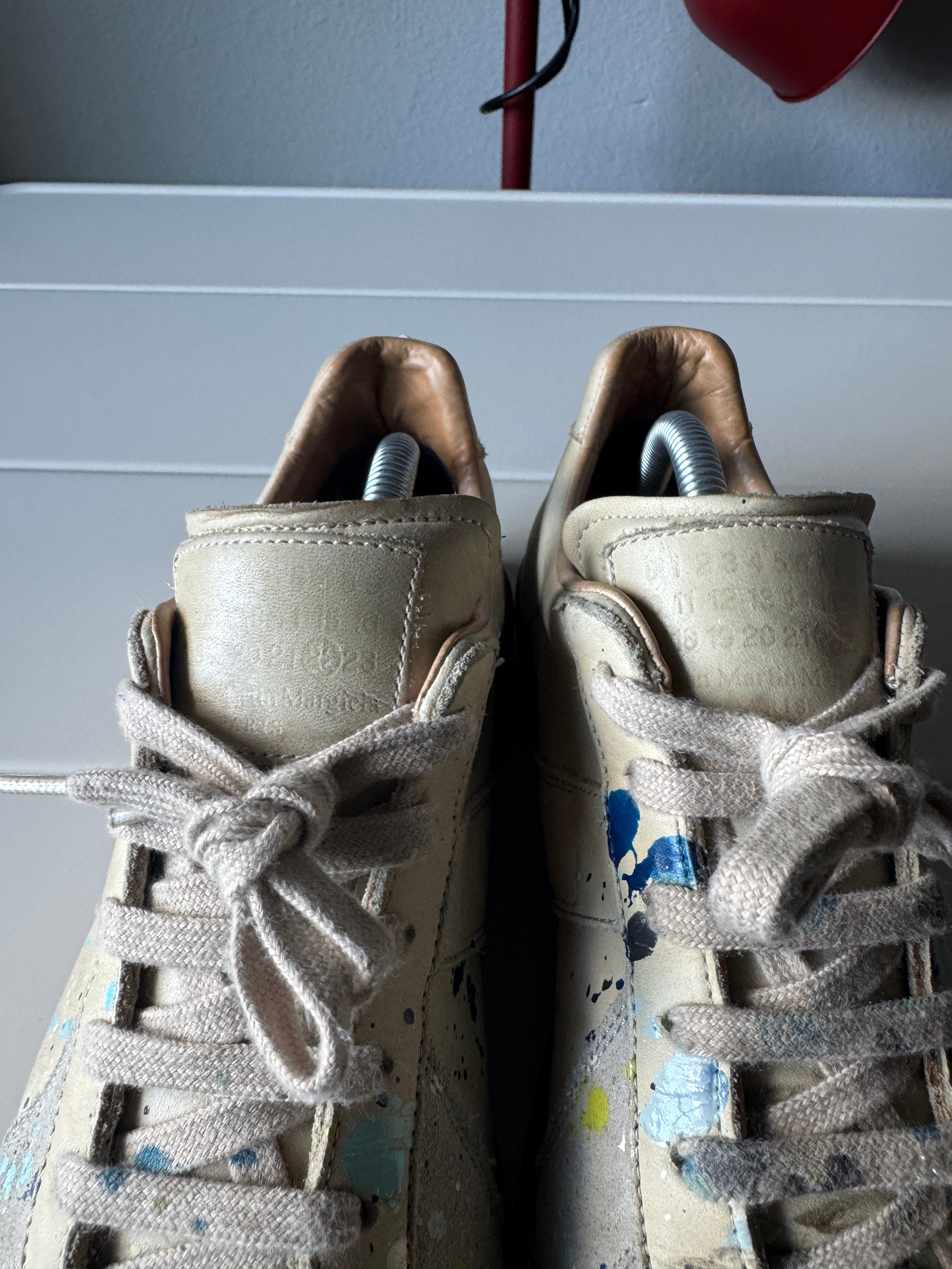 Maison Margiela Grey Paint Splatter Gats 42.5/9.5
