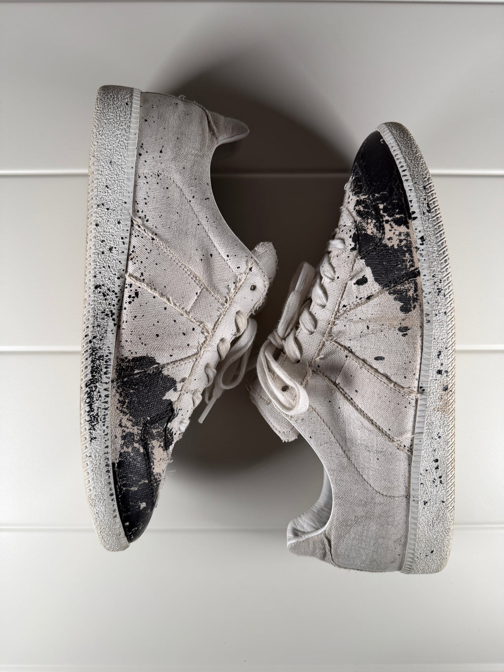 Maison Margiela White Black Canvas Paint Splatter Gats 44/11