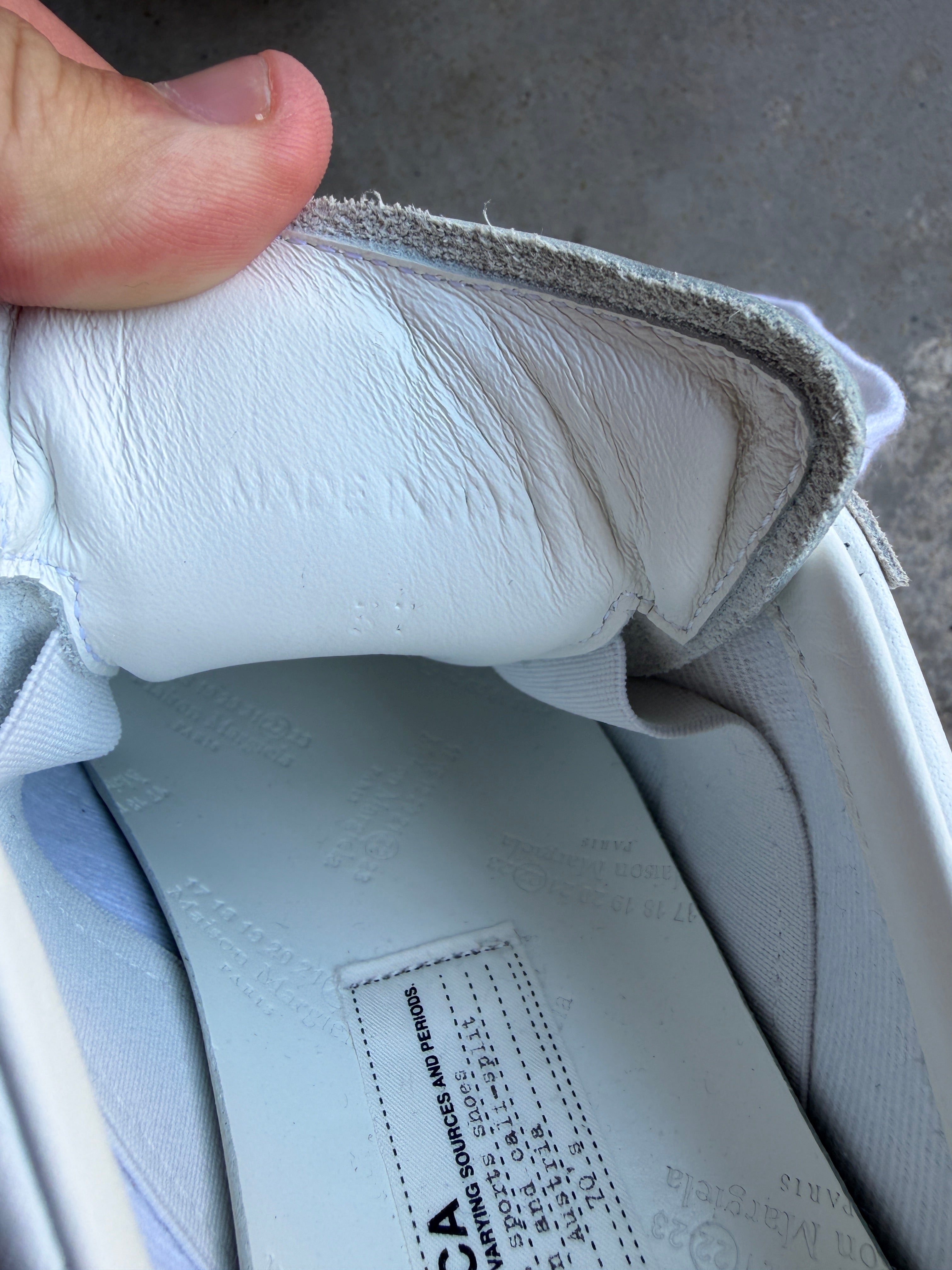 Maison Margiela Women’s White Gats 37/7