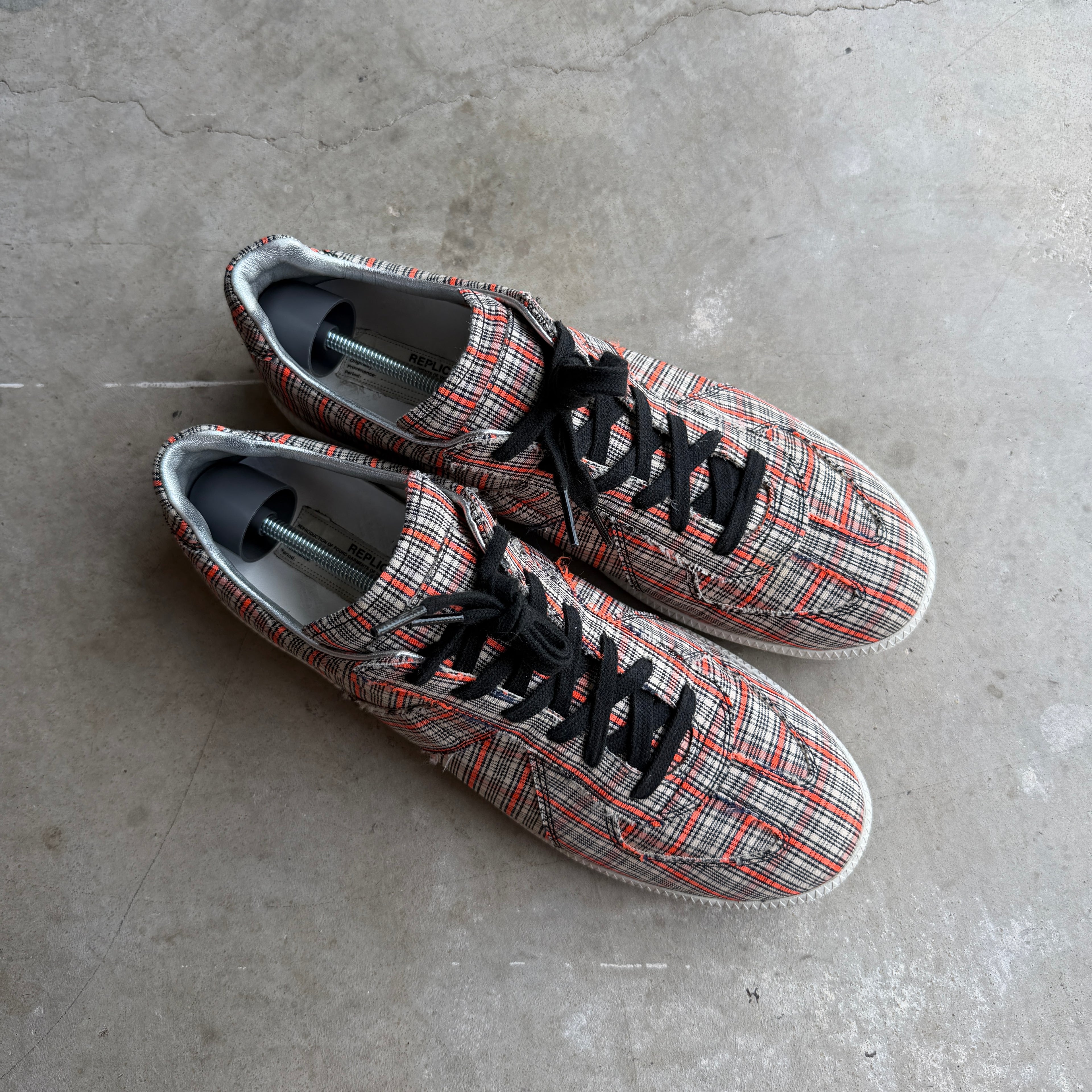 Maison Margiela Red Plaid Gats 44/11