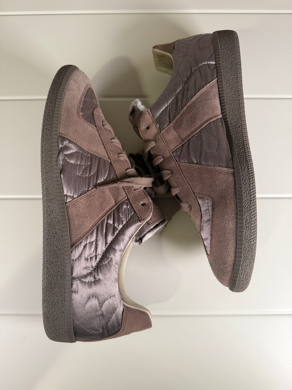 Maison Margiela Brown Quilted Embroidered Gats 43/10