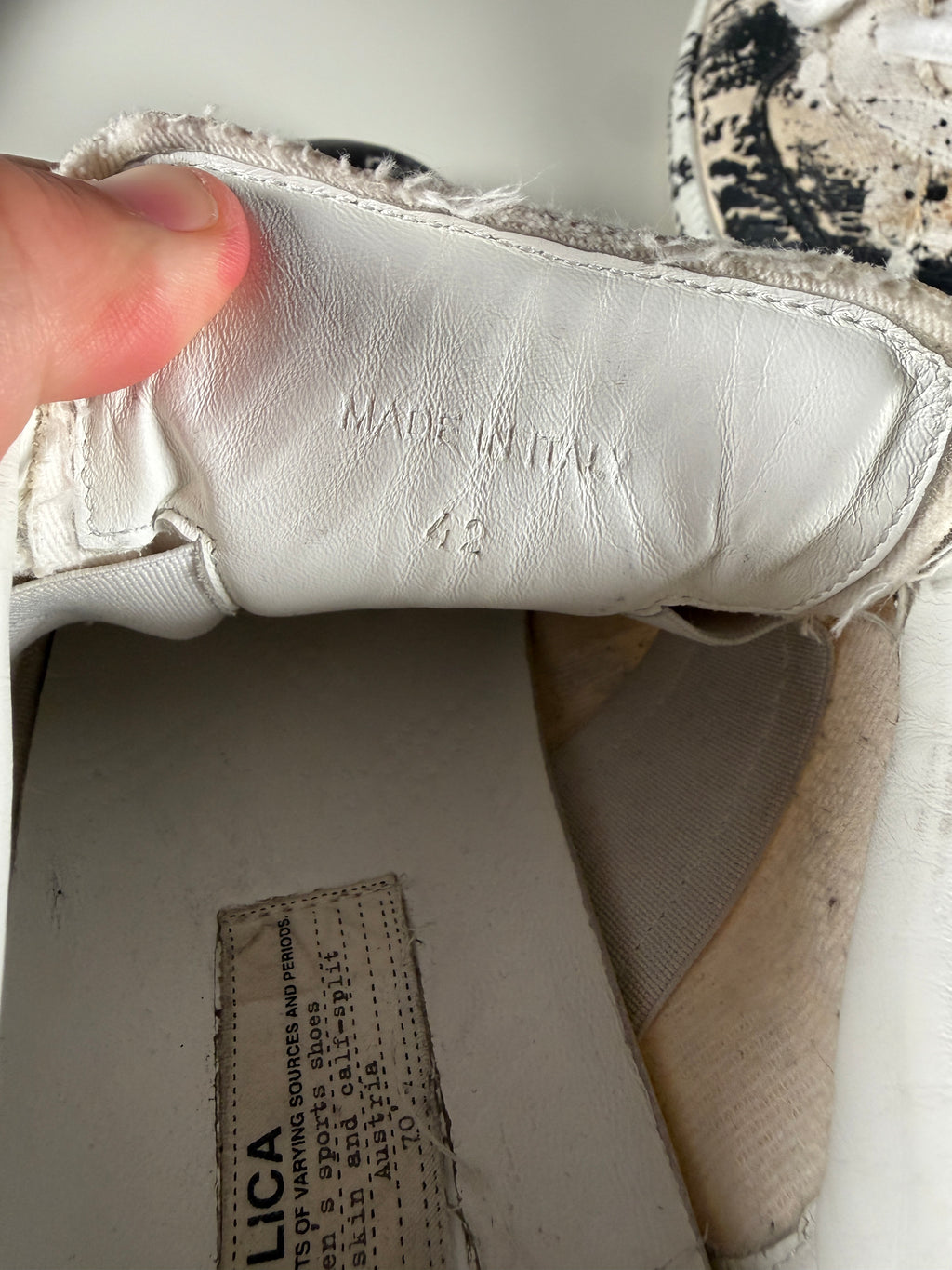 Maison Margiela White Black Canvas Paint Splatter Gats 42/9