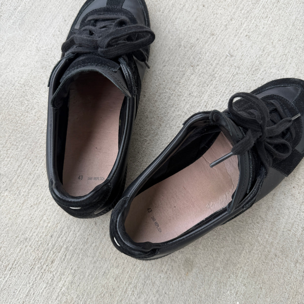 Maison Margiela Triple Black Gats 43/10