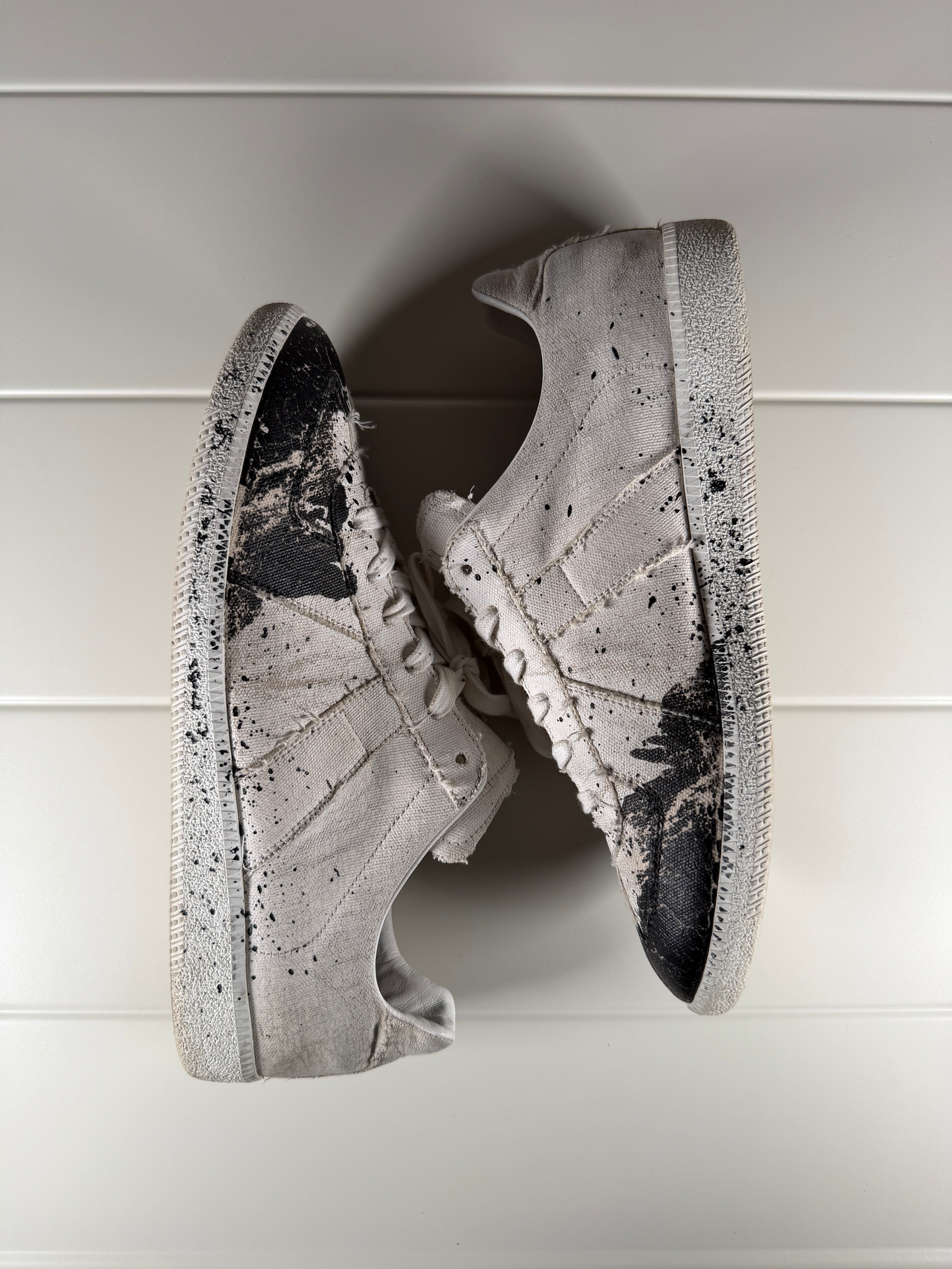 Maison Margiela White Black Canvas Paint Splatter Gats 44/11