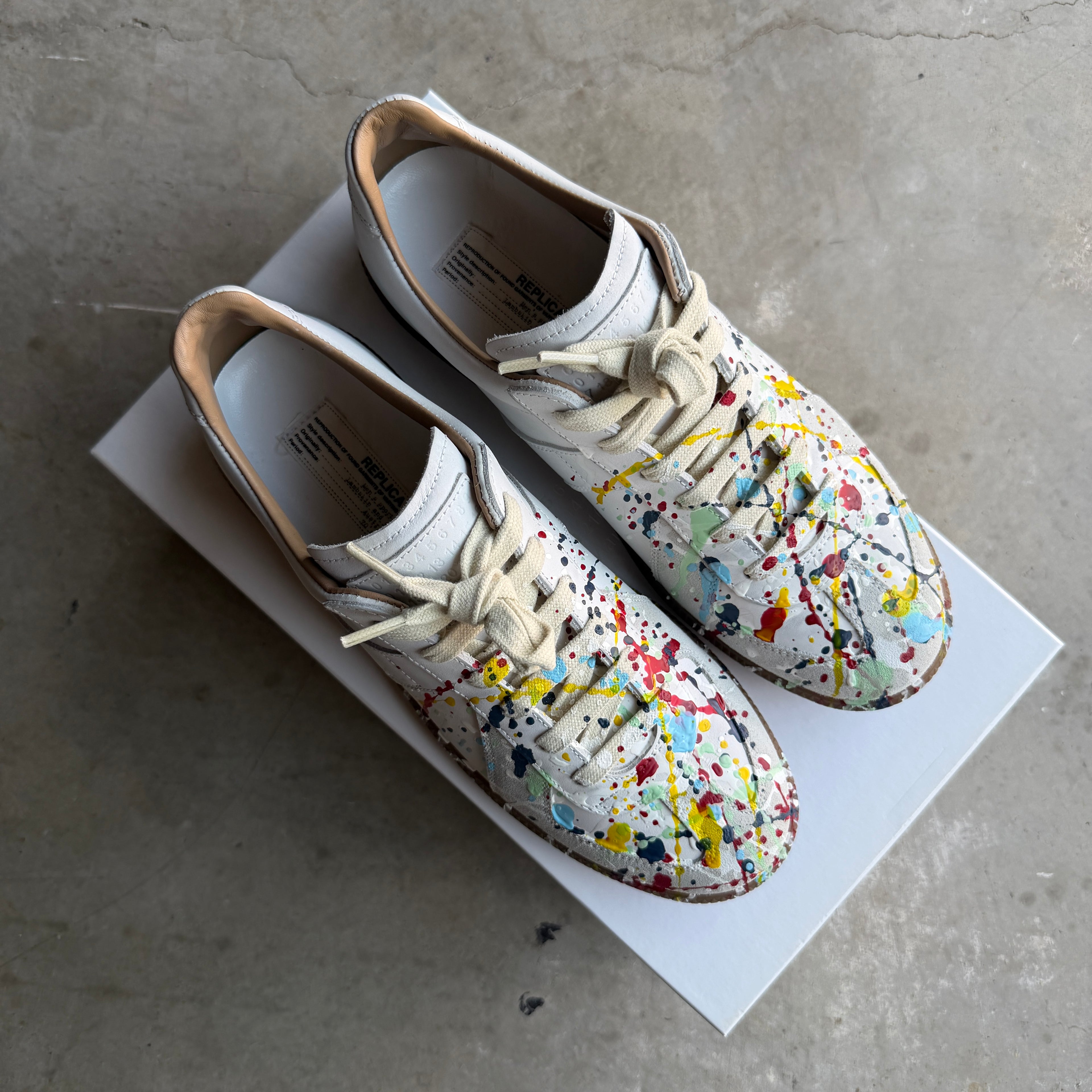 Maison Margiela White Paint Splatter Gats 41.5/8.5