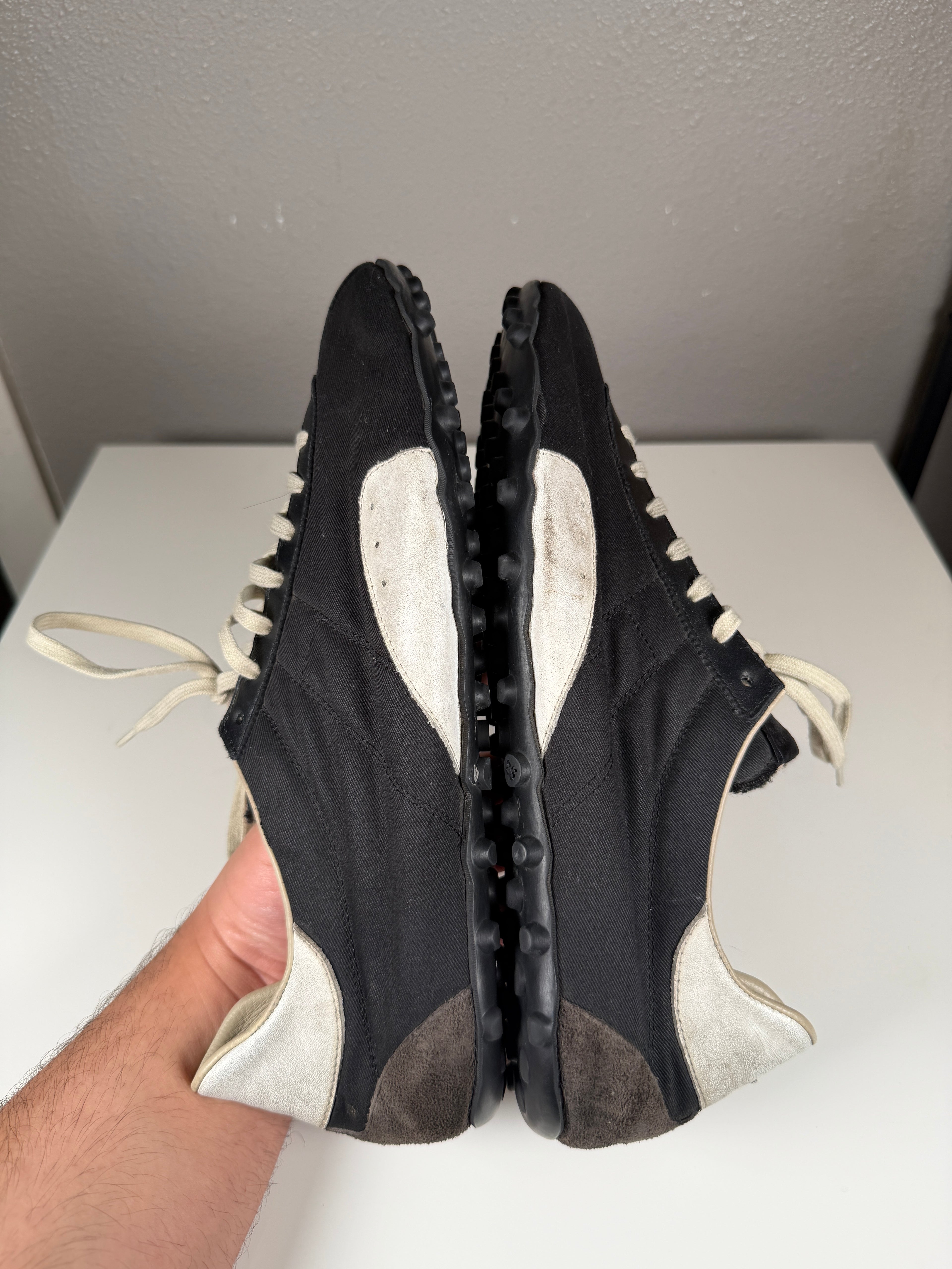 Maison Margiela Black Canvas Sprinter 44/11