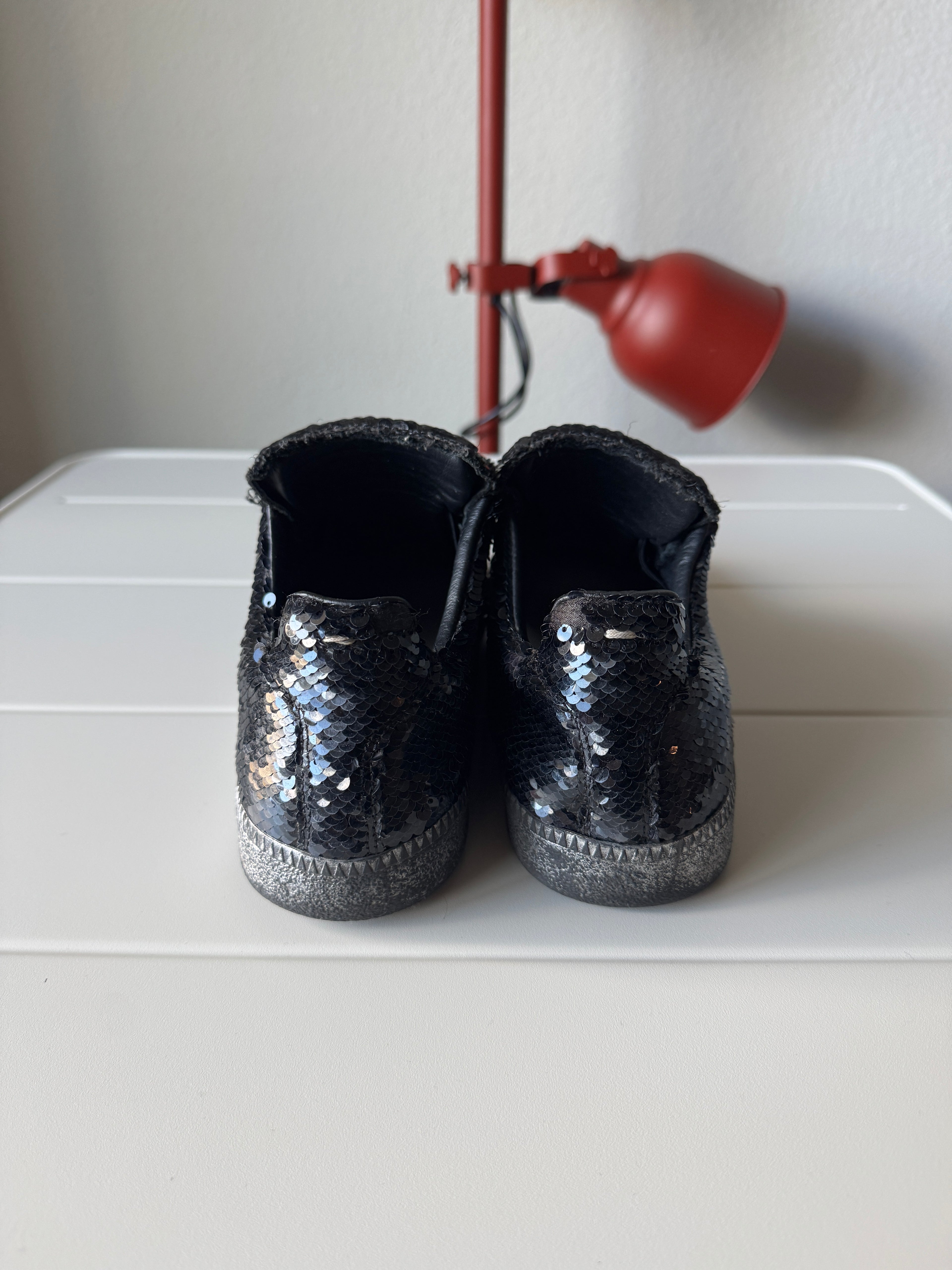 Maison Margiela Black Glitter Gats 41/8