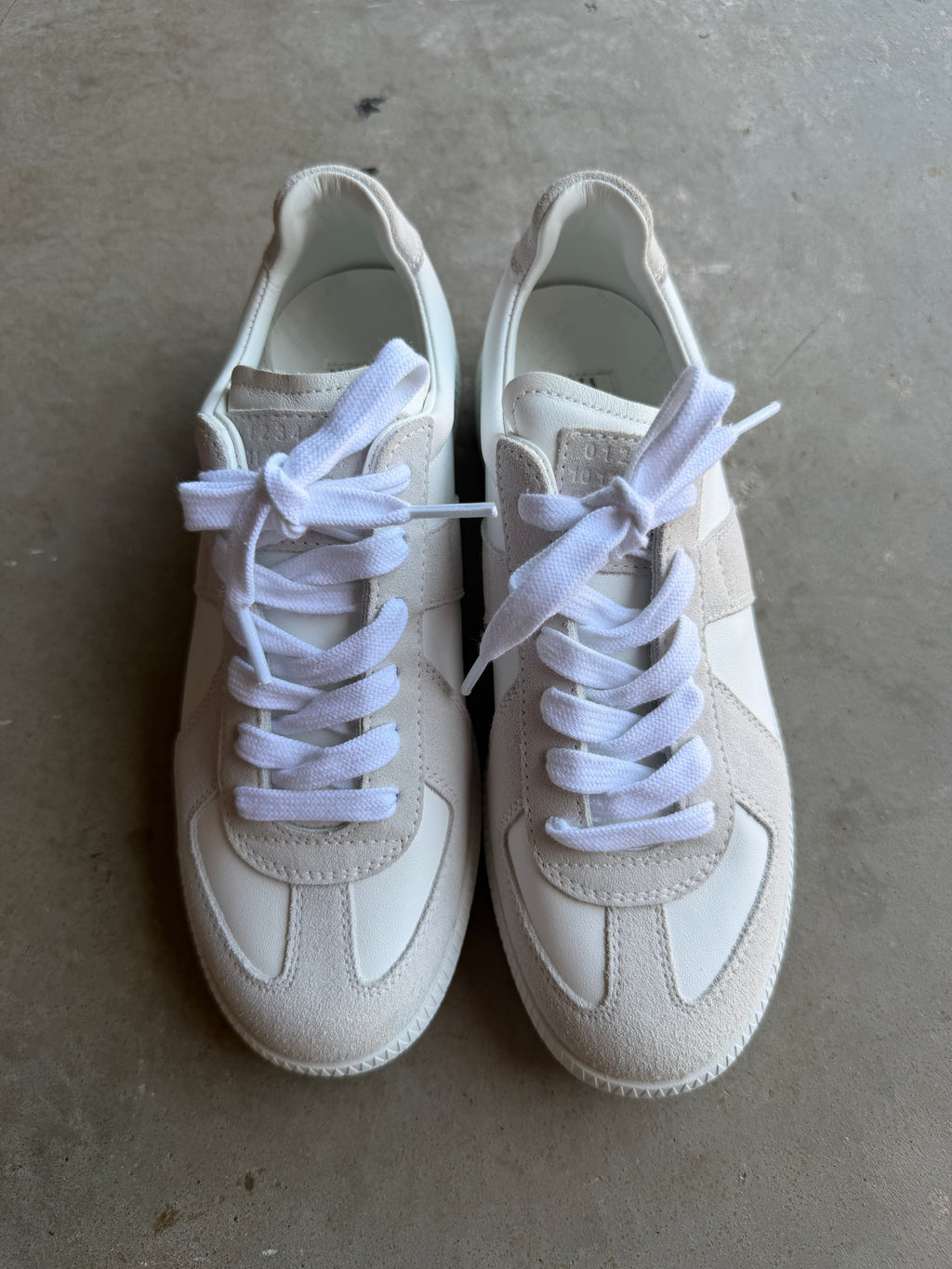 Maison Margiela Women’s White Gats 37/7