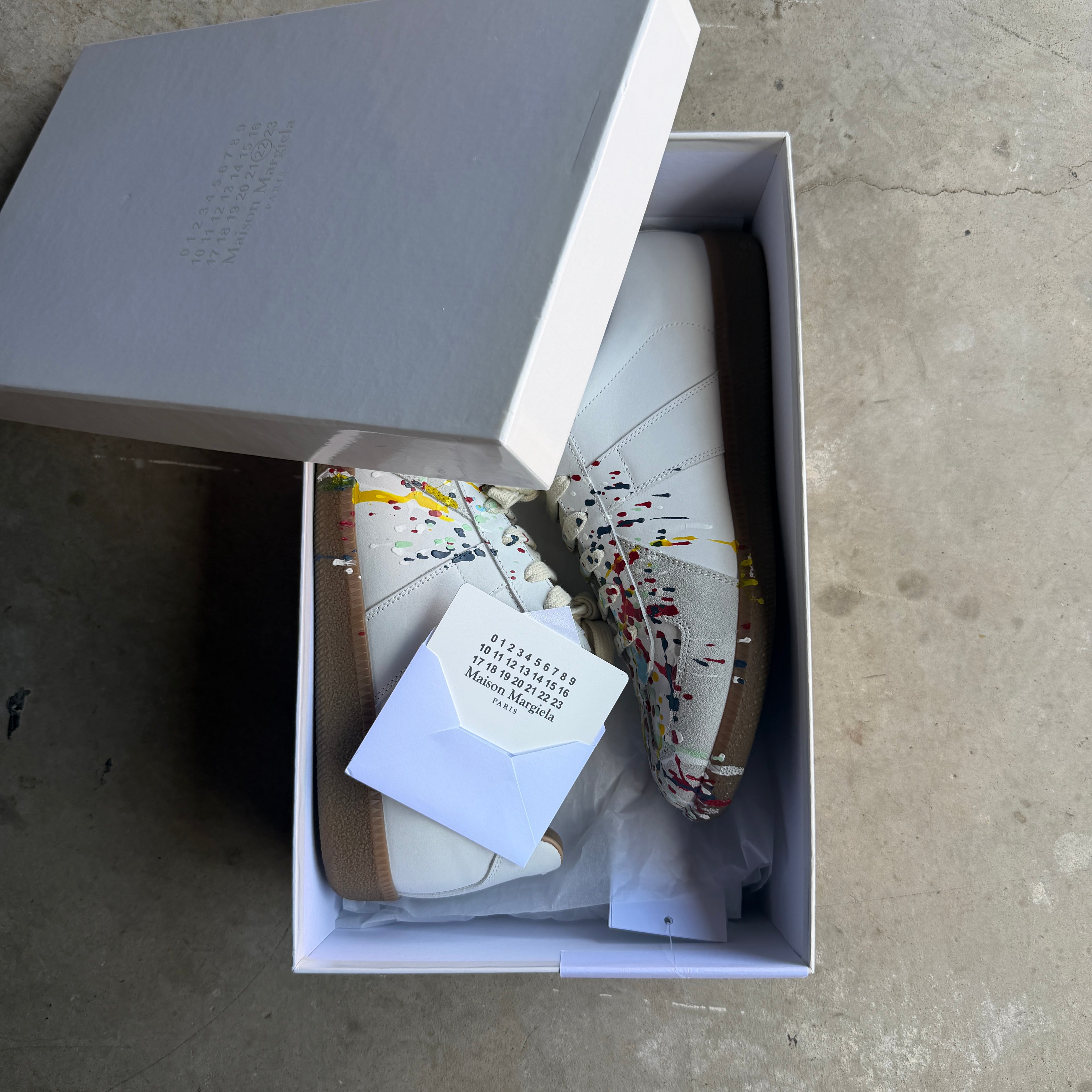 Maison Margiela White Paint Splatter Gats 41.5/8.5