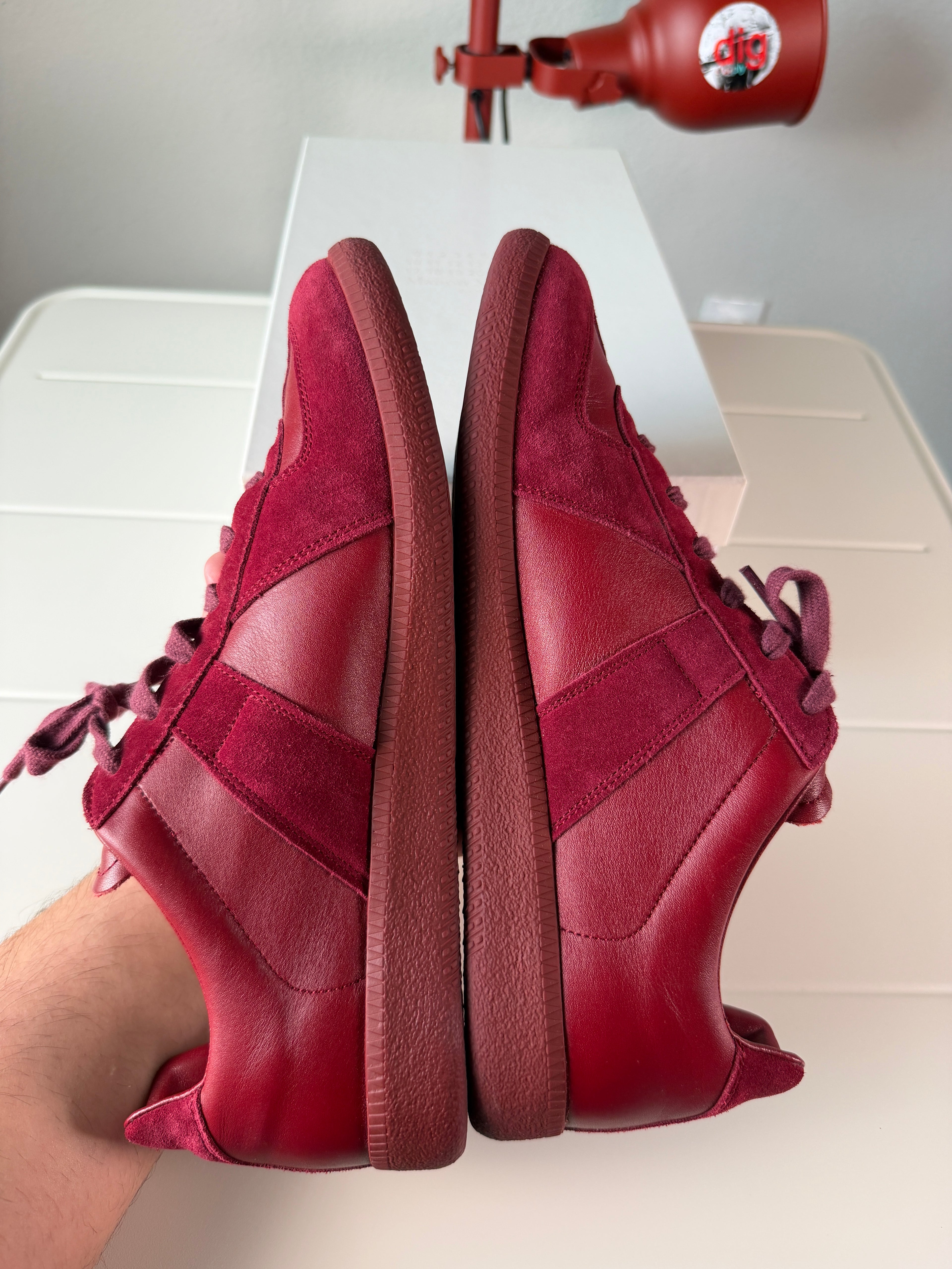 Maison Margiela Wine Red Gats 43/10