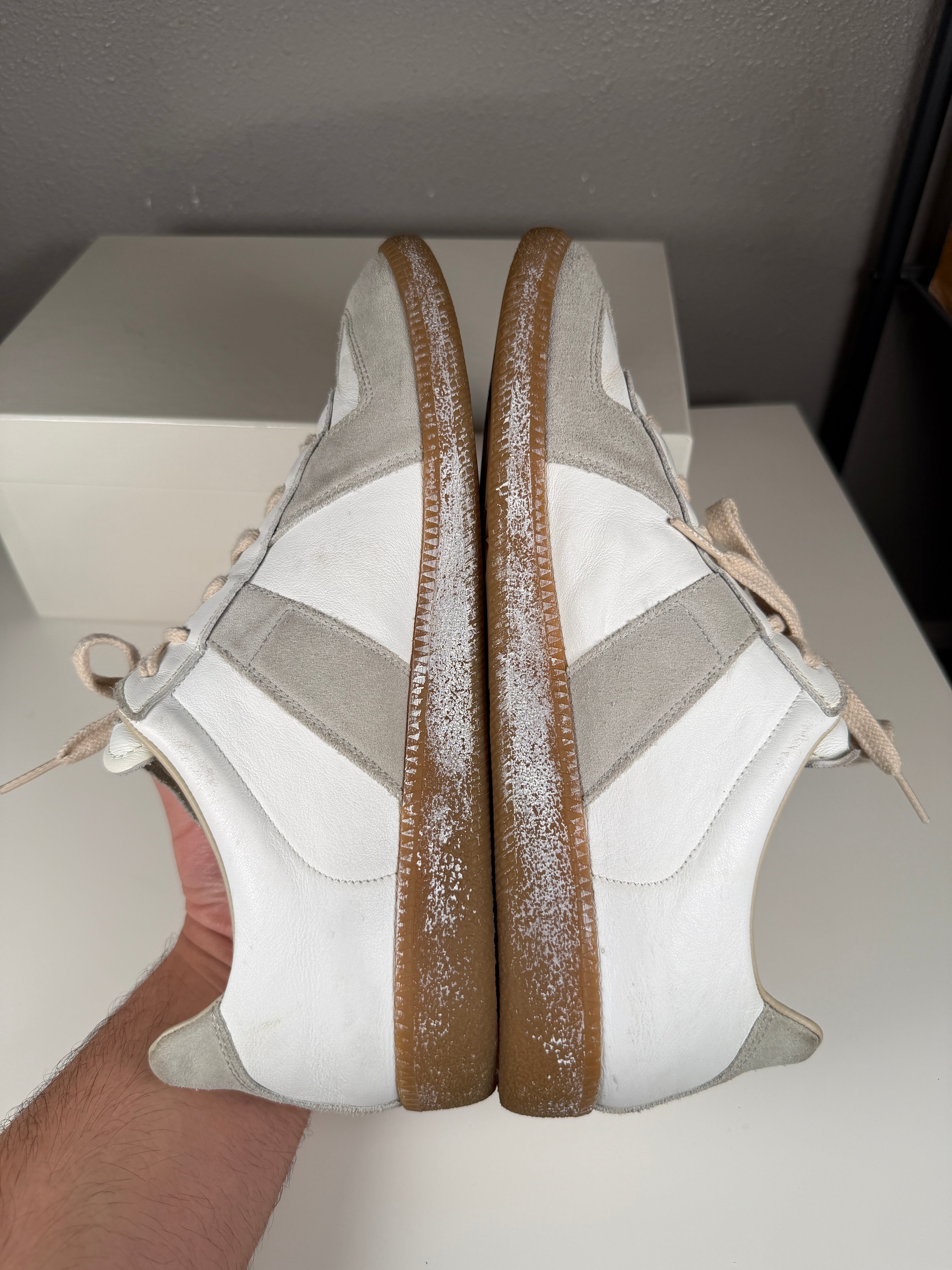 Maison Margiela White Paint Gum Gats 43/10