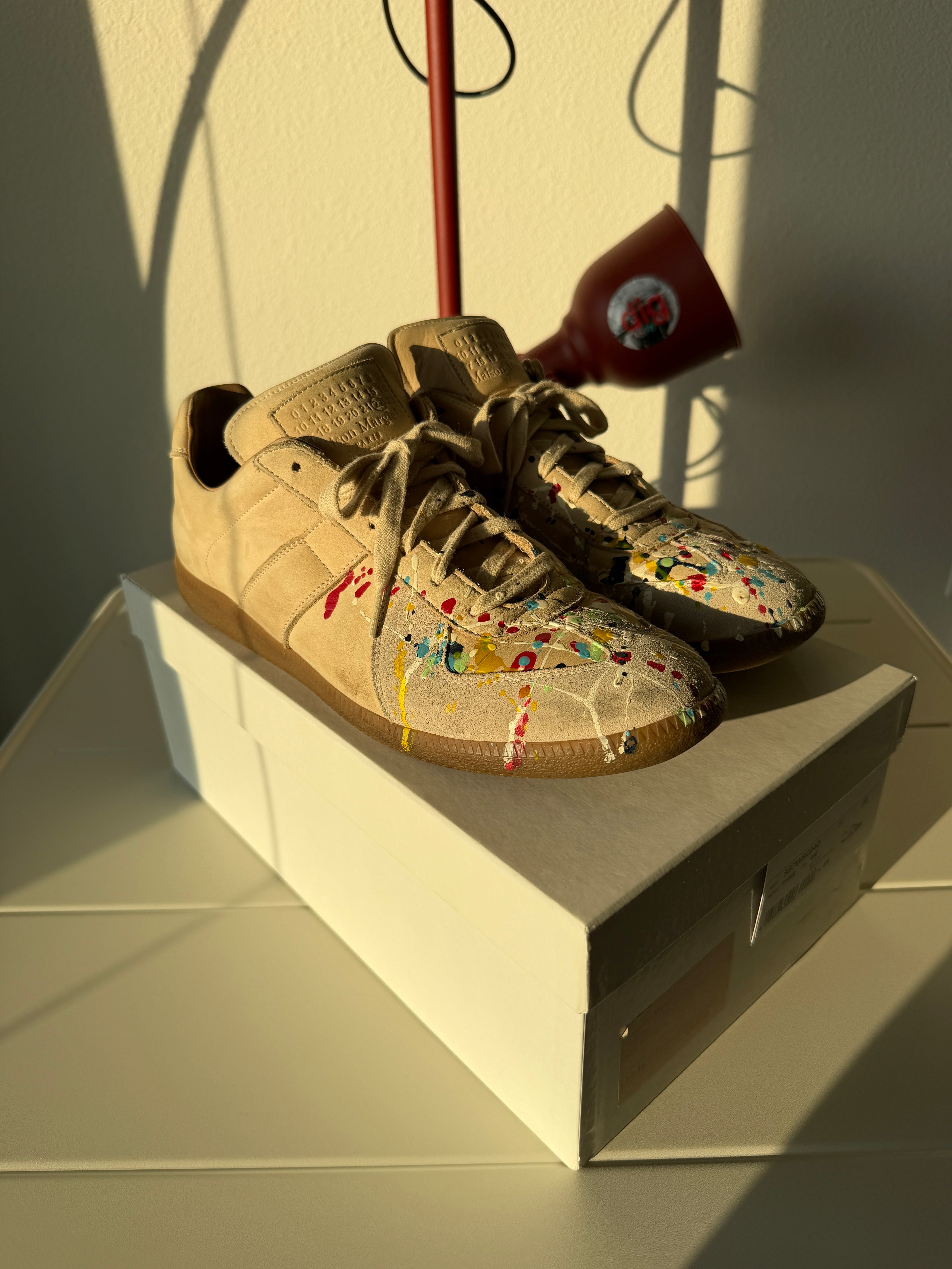 Maison Margiela Beige Paint Splatter Gats 44/11