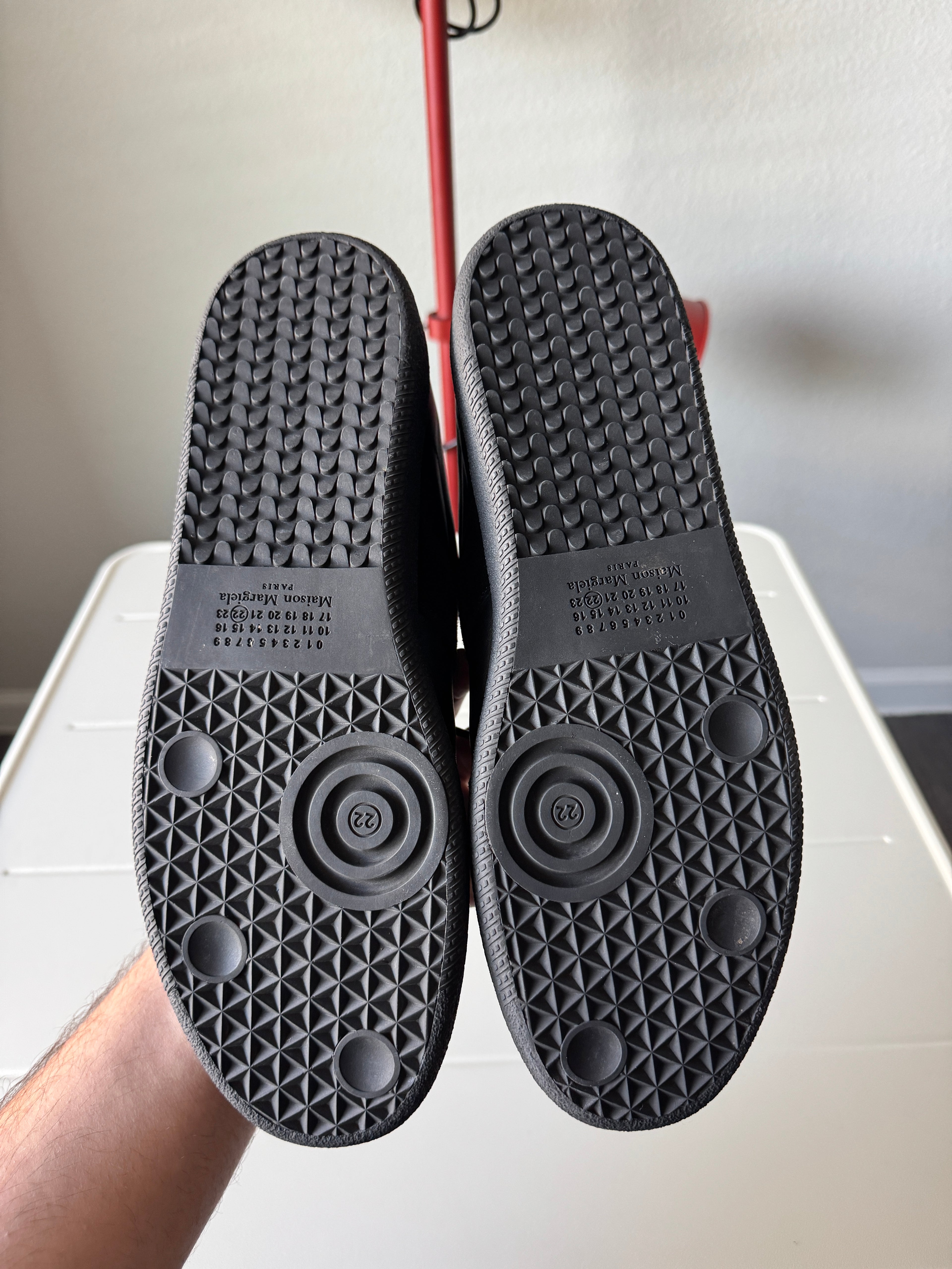 Maison Margiela Triple Black Gats 46/13