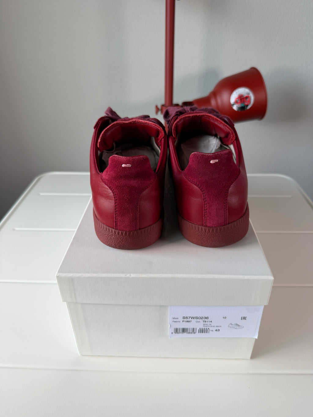 Maison Margiela Wine Red Gats 43/10