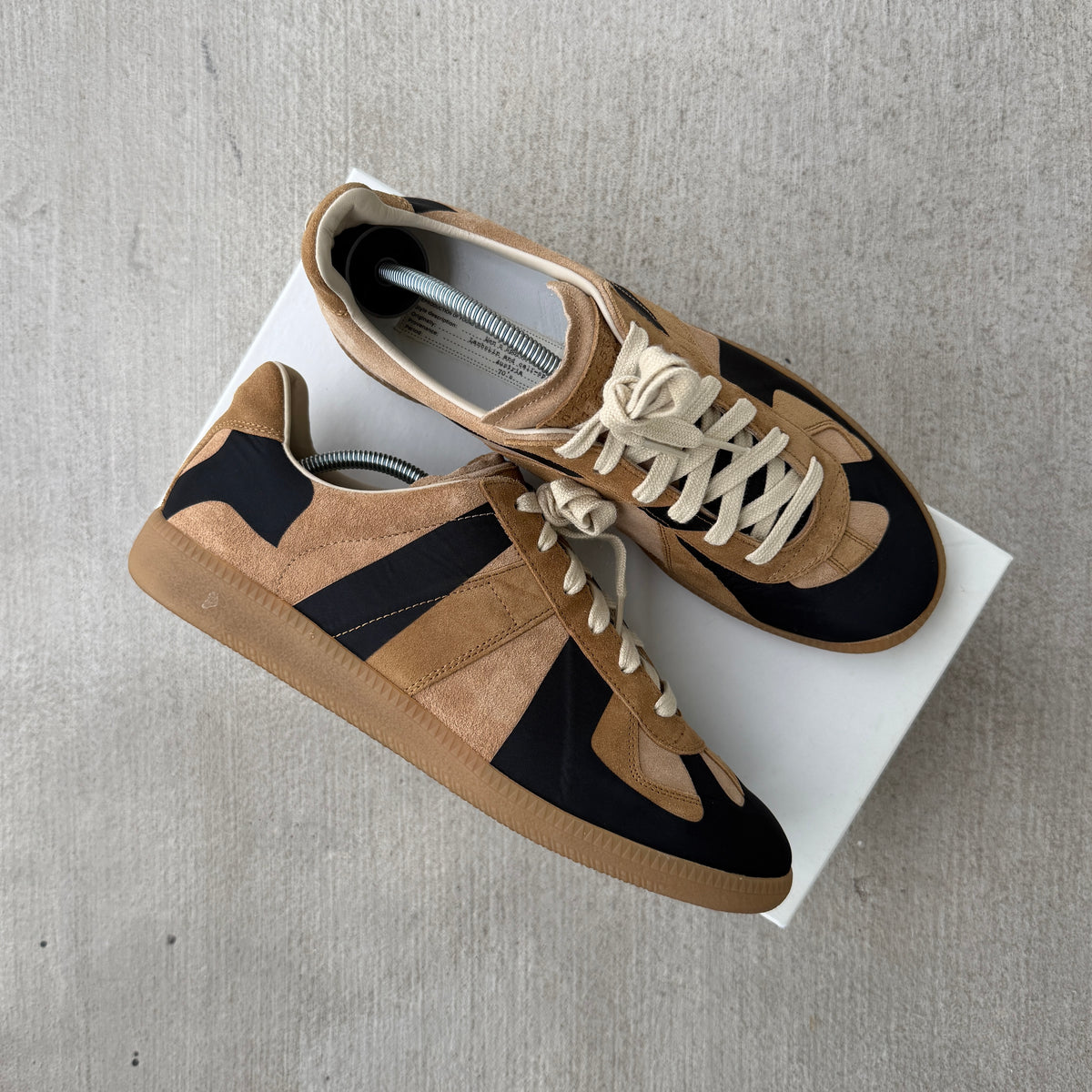 Maison Margiela Abstract Tan Black Gats 41/8