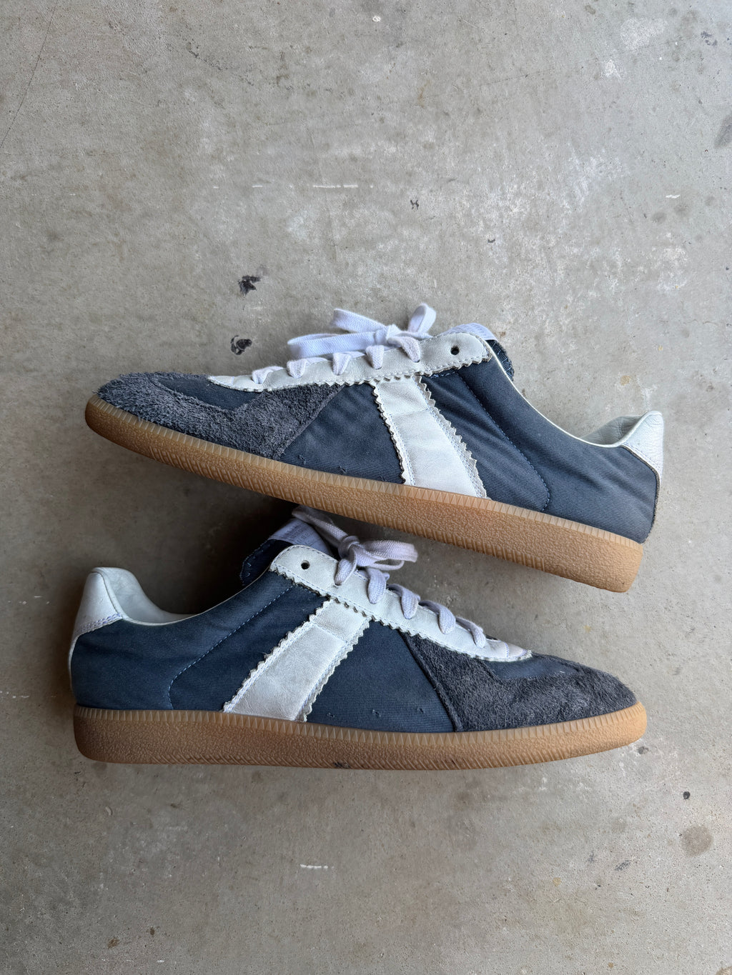 Maison Margiela Navy Canvas Gats 44/11