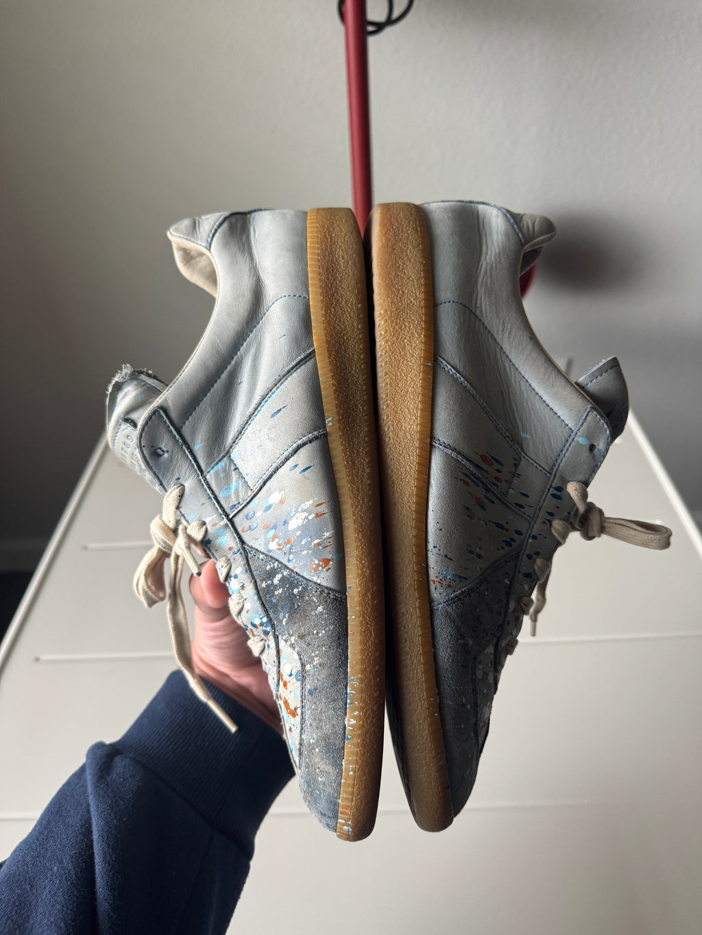 Maison Margiela Blue Paint Splatter Gats 43/10