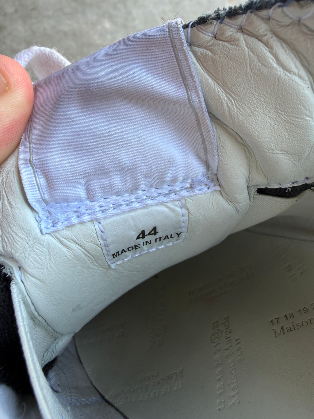 Maison Margiela Navy Canvas Gats 44/11