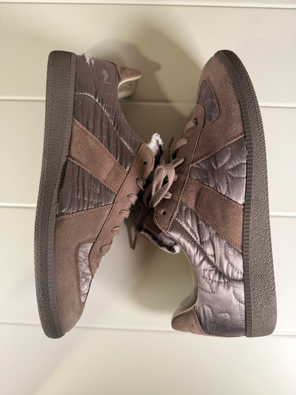 Maison Margiela Brown Quilted Embroidered Gats 43/10