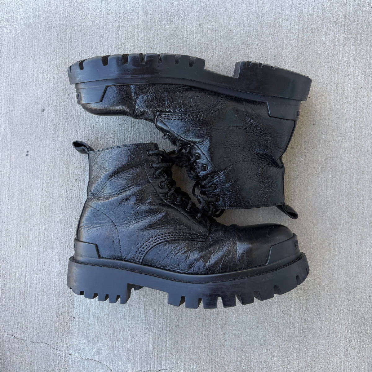 Balenciaga Black Tumbled Leather Strike Boots 42/9
