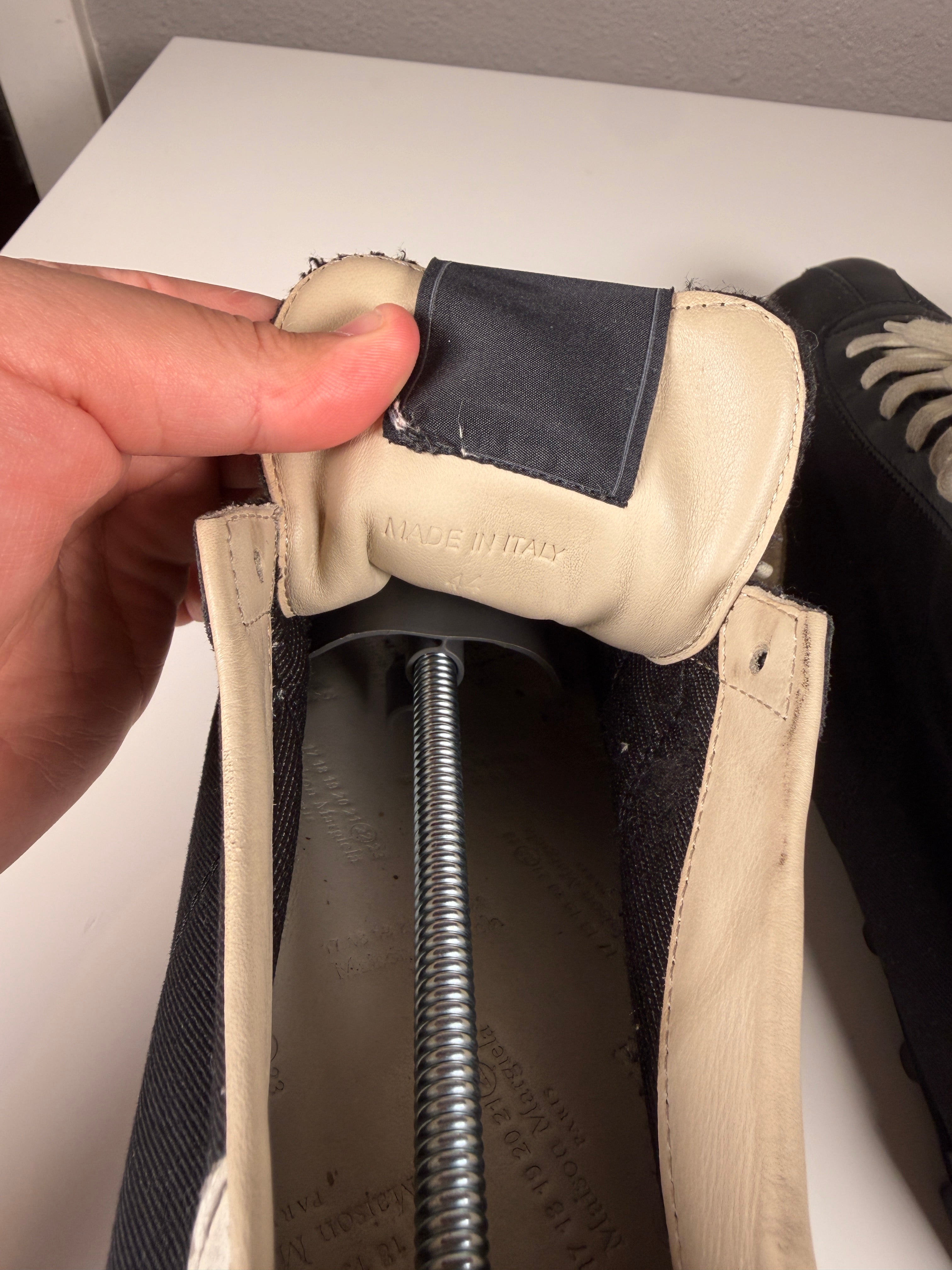 Maison Margiela Black Canvas Sprinter 44/11