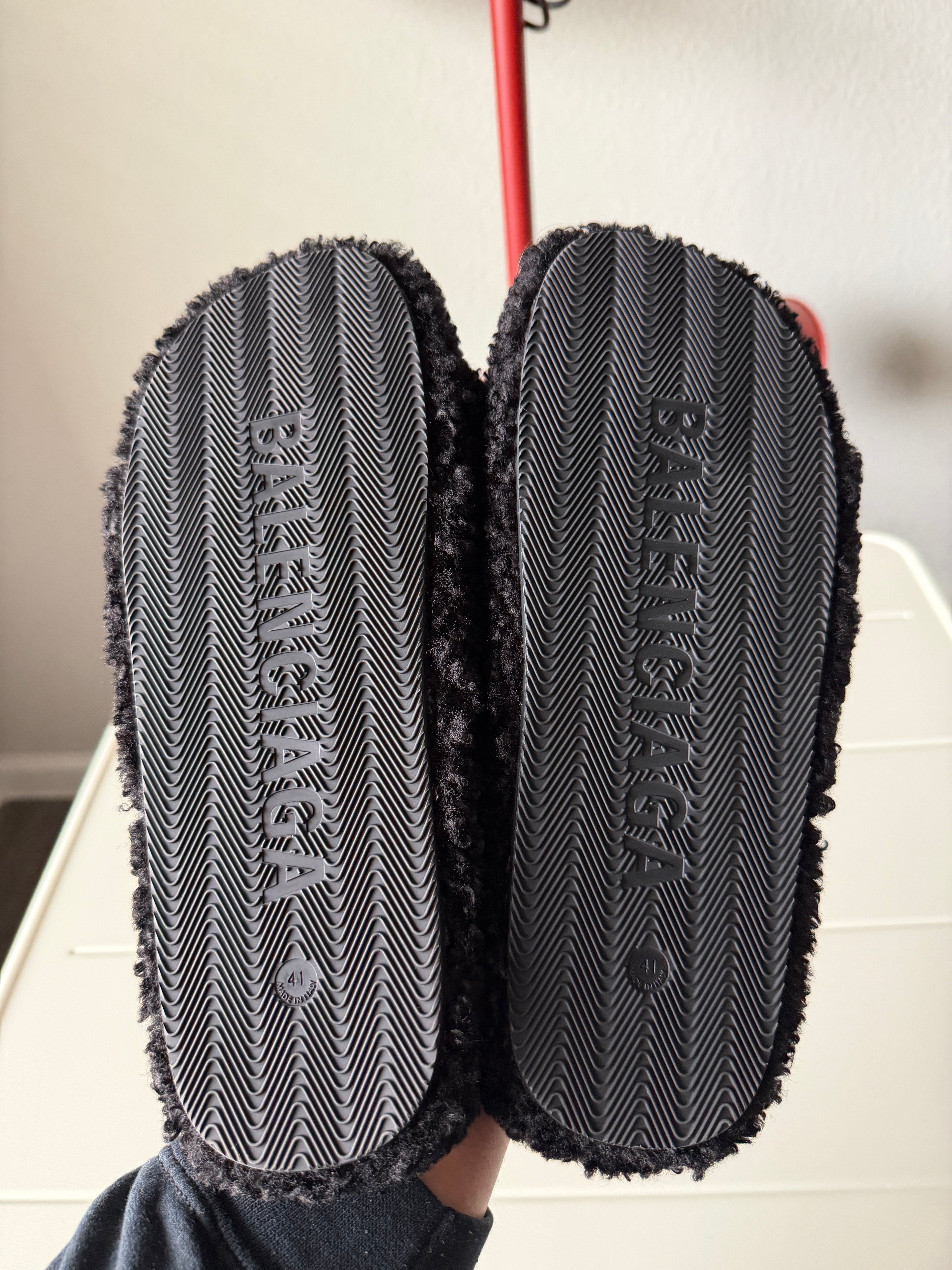 Balenciaga Paris City Fur Slides 41/8