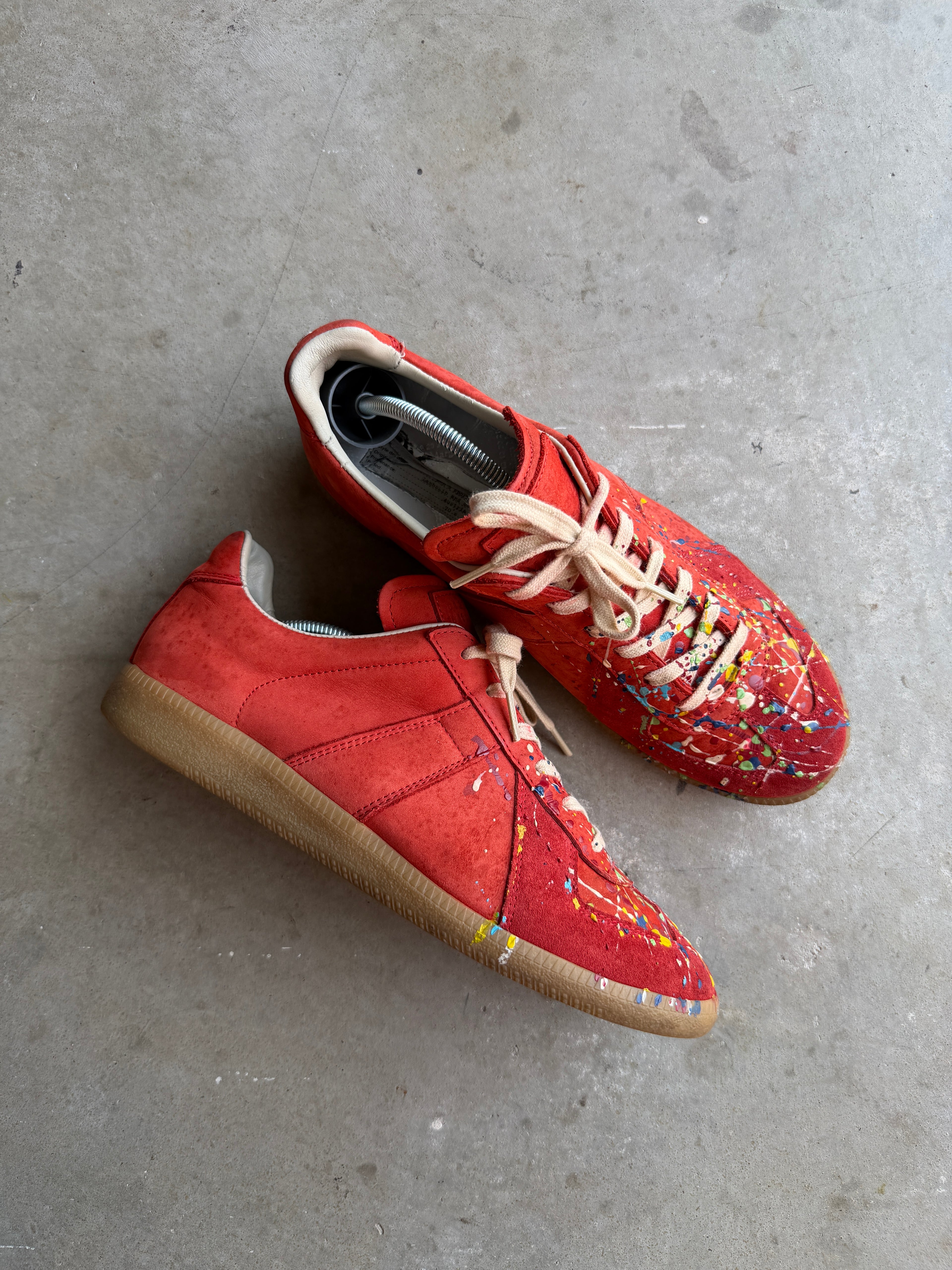 Maison Margiela Red Paint Splatter Gats 42/9