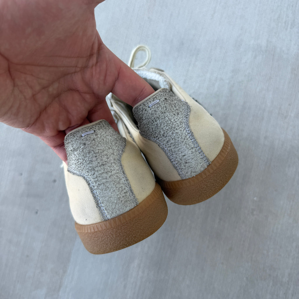 Maison Margiela Cream Canvas Gats 44/11