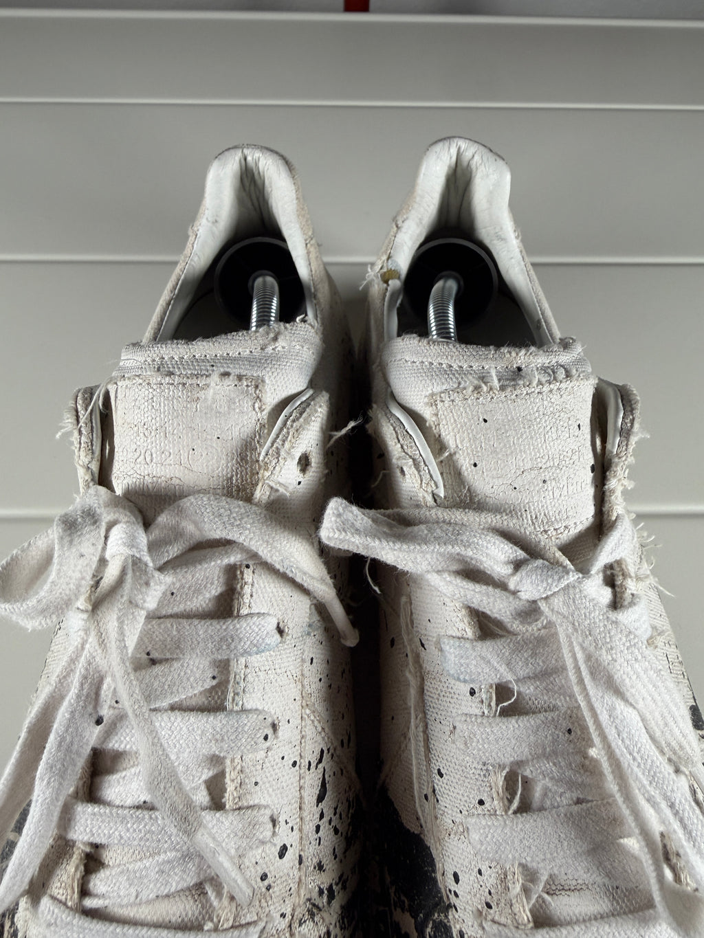 Maison Margiela White Black Canvas Paint Splatter Gats 42/9