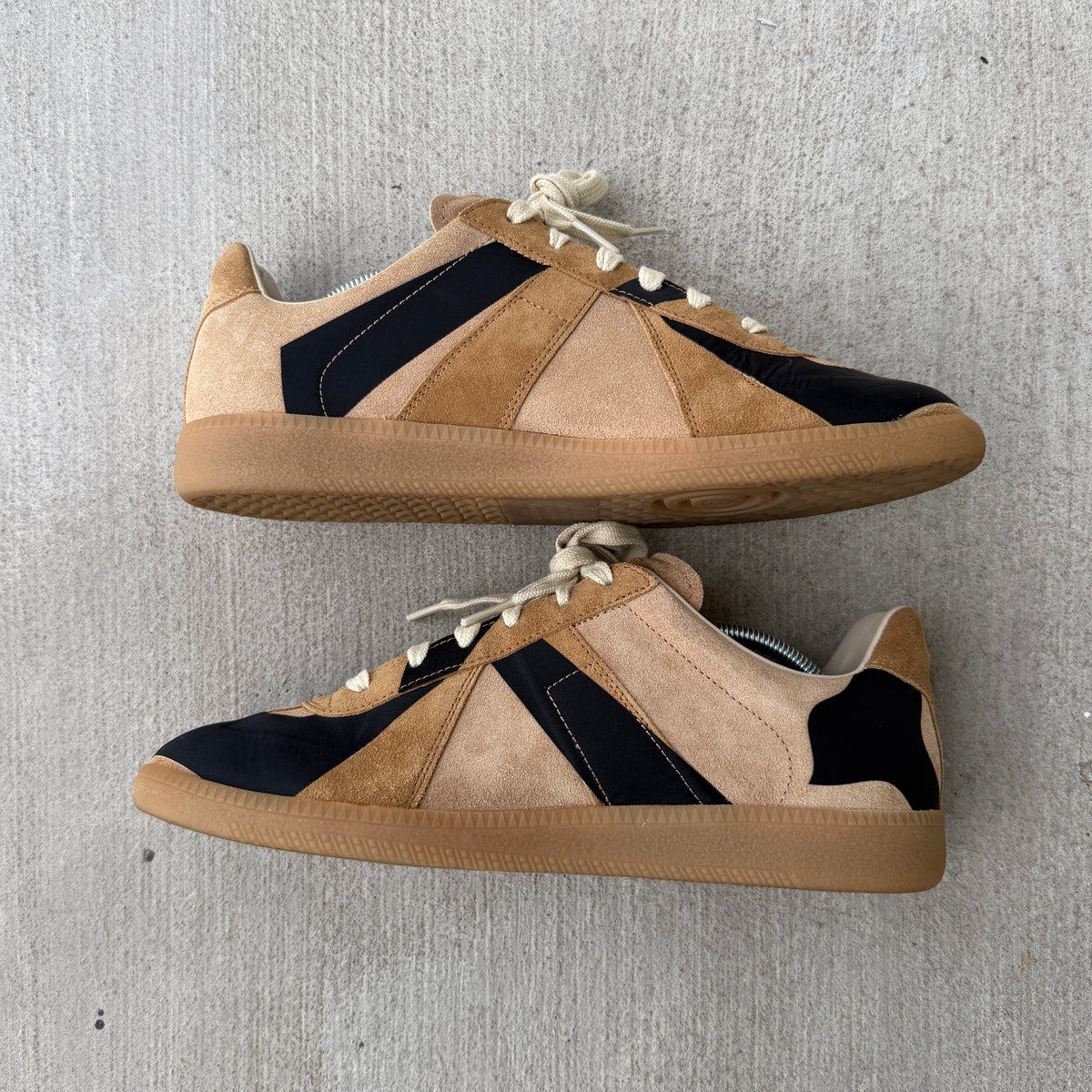 Maison Margiela Abstract Tan Black Gats 41/8