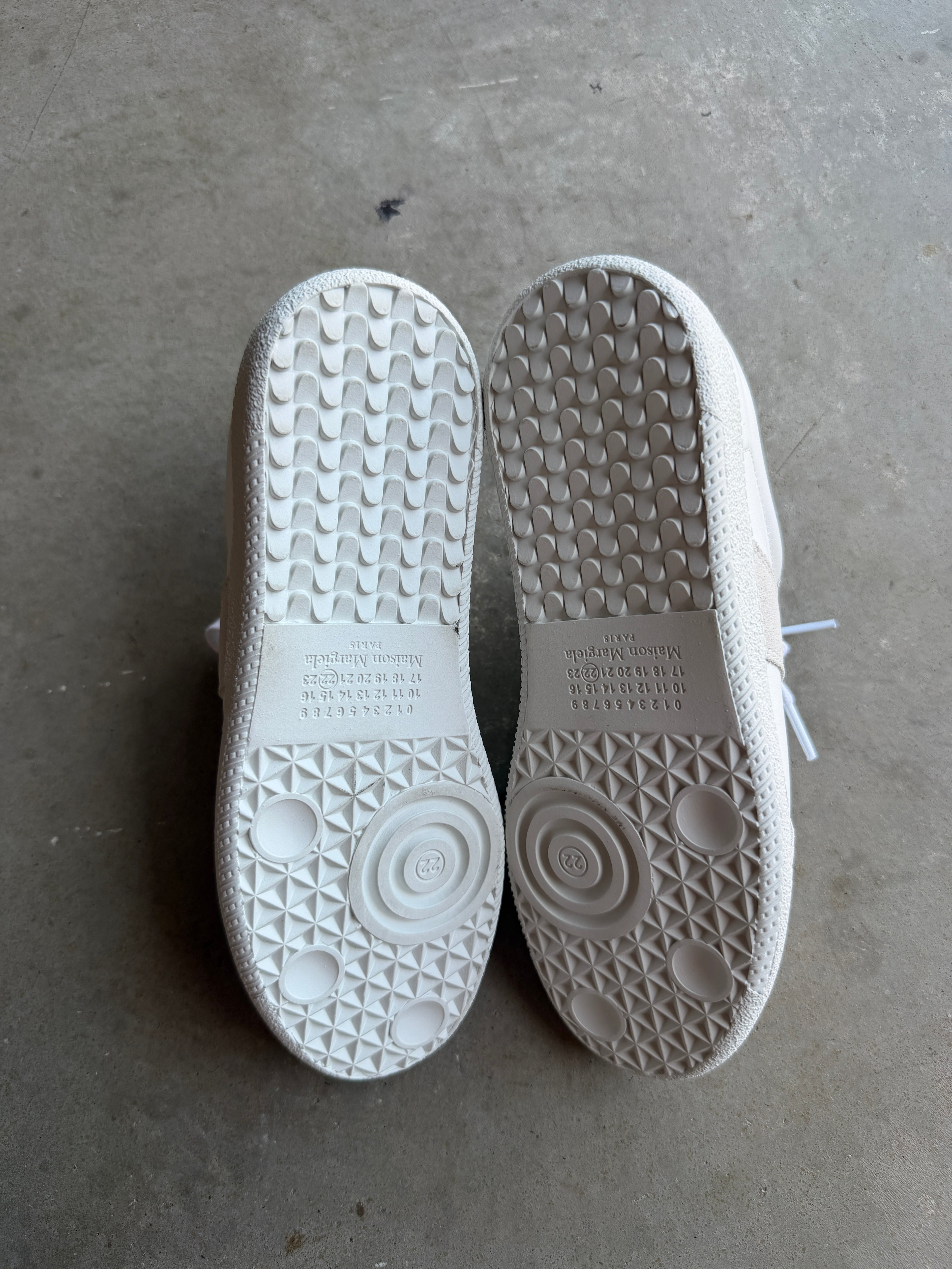 Maison Margiela Women’s White Gats 37/7