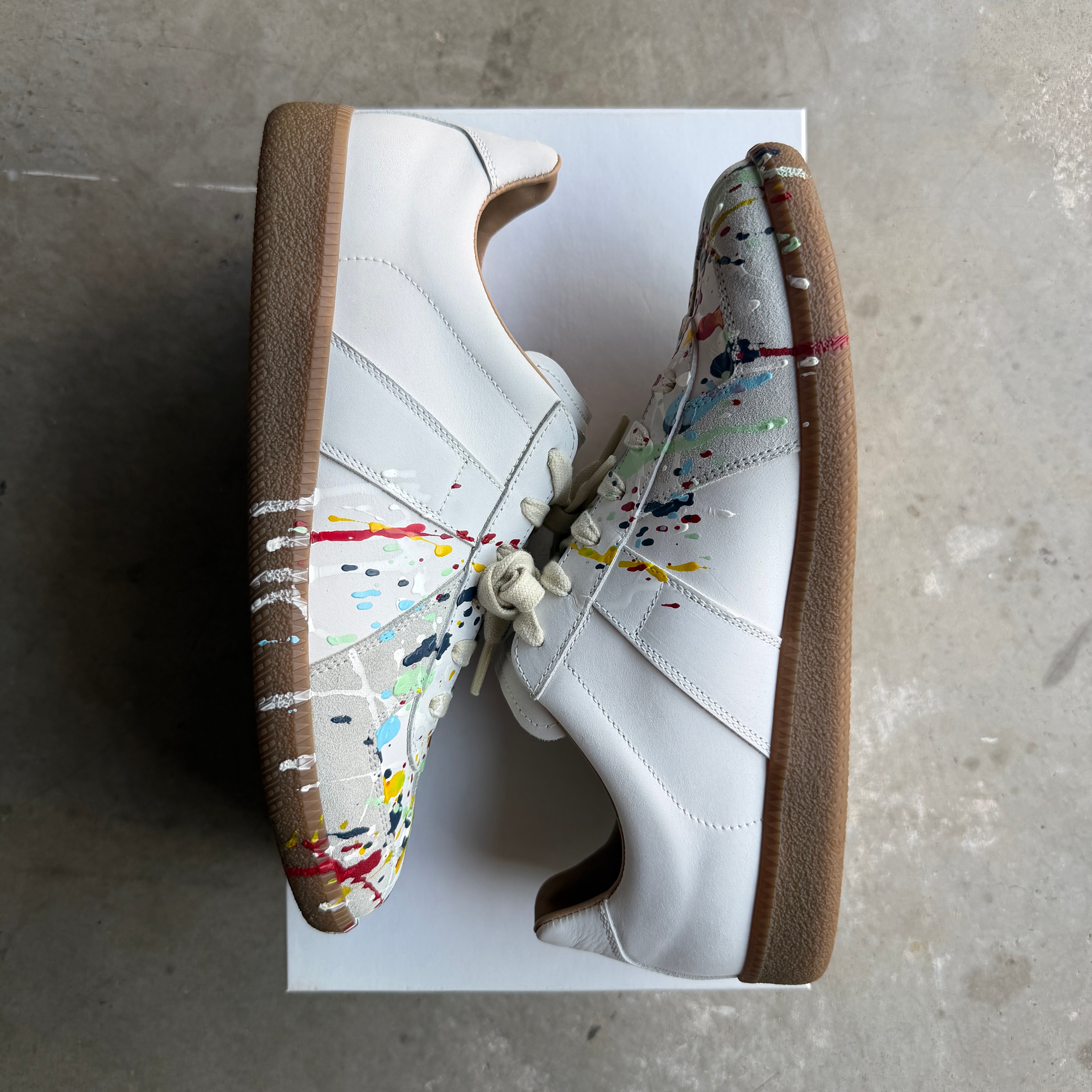 Maison Margiela White Paint Splatter Gats 41.5/8.5
