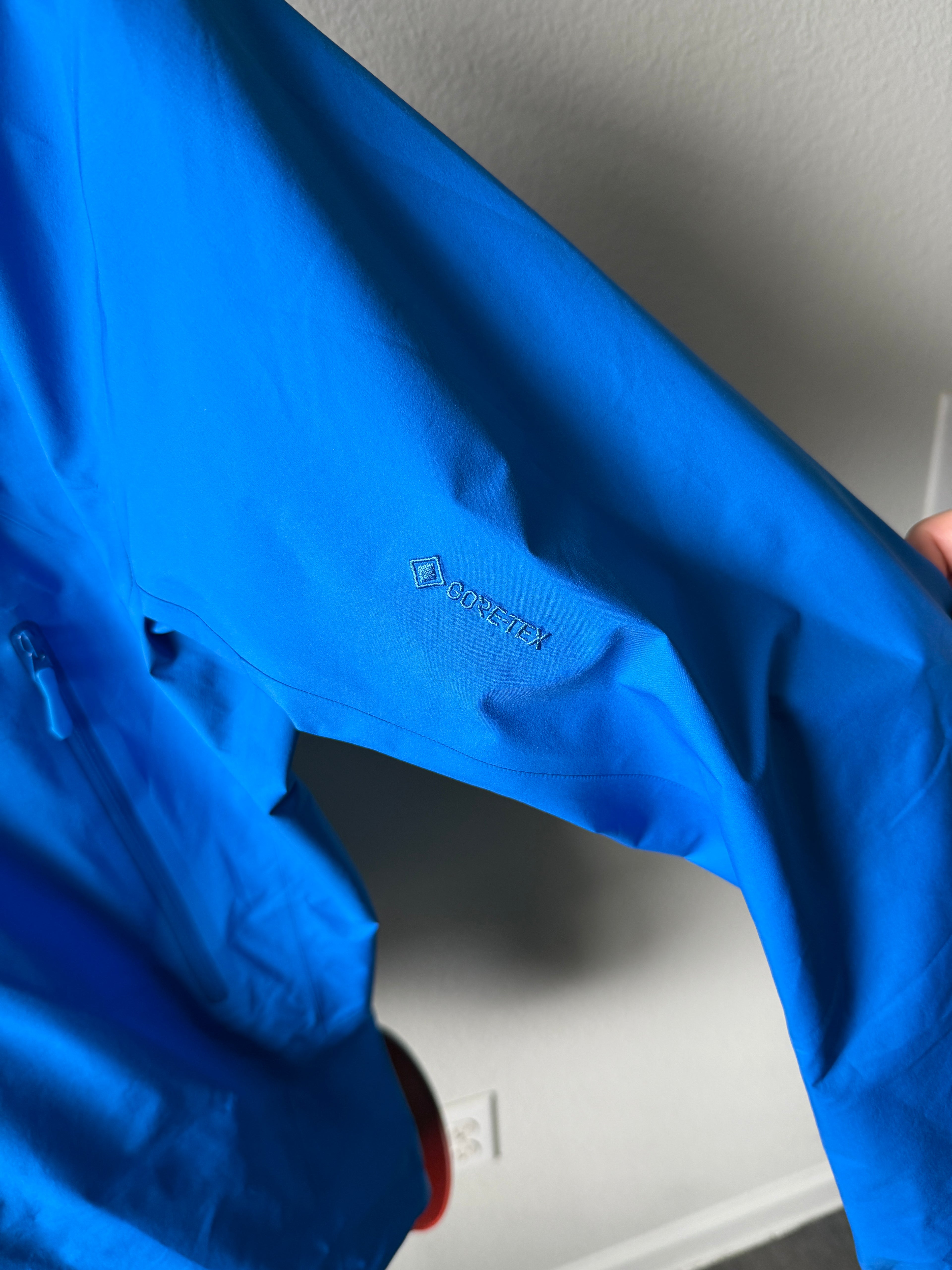 Arc'teryx Beta Gore-tex Rain Jacket Blue S